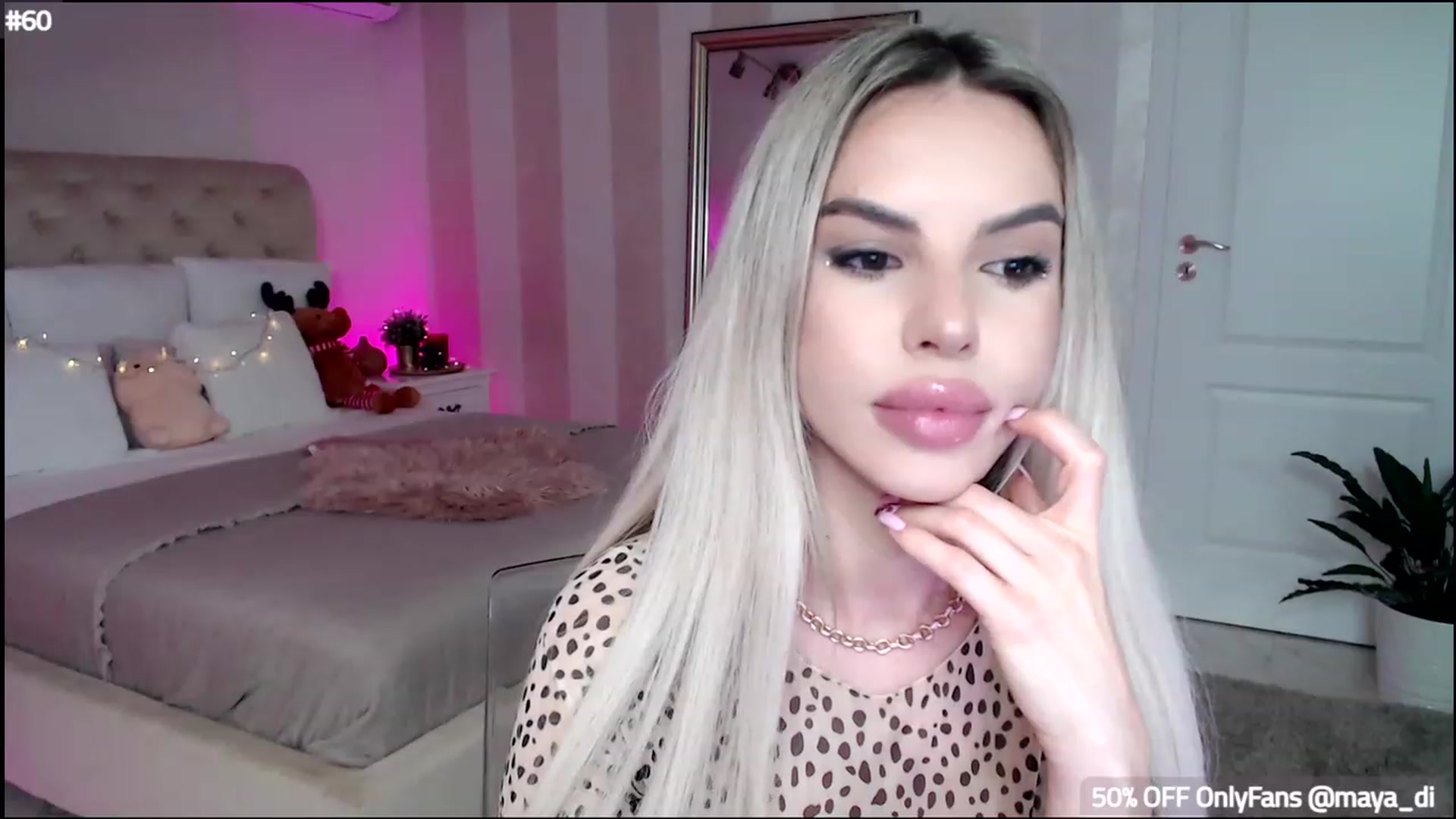 Gallery image thumbnail from Maya_Di's myfreecams stream on, 01/03/2023, 22:46 image 20 of 20