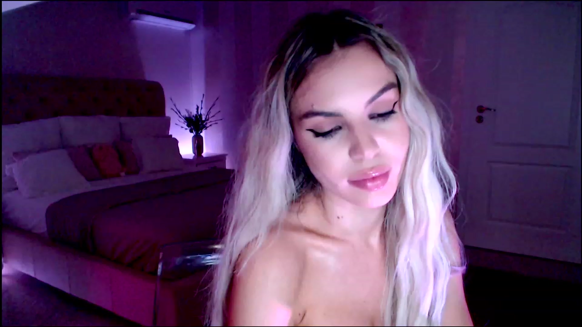 Gallery image thumbnail from Maya_Di's myfreecams stream on, 01/27/2023, 02:09 image 14 of 20