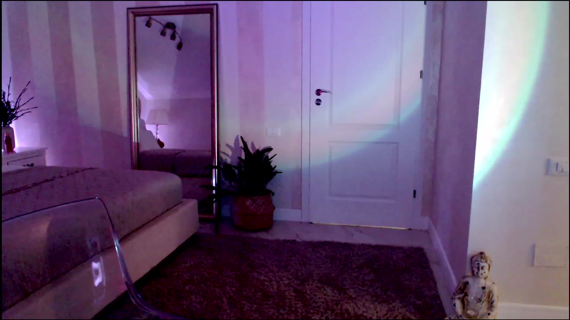 Gallery image thumbnail from Maya_Di's myfreecams stream on, 02/01/2023, 24:05 image 17 of 20