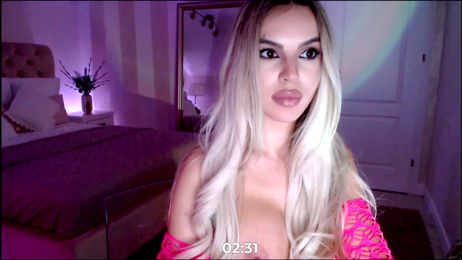 Gallery image thumbnail from Maya_Di's myfreecams stream on, 02/01/2023, 24:54 image 19 of 20