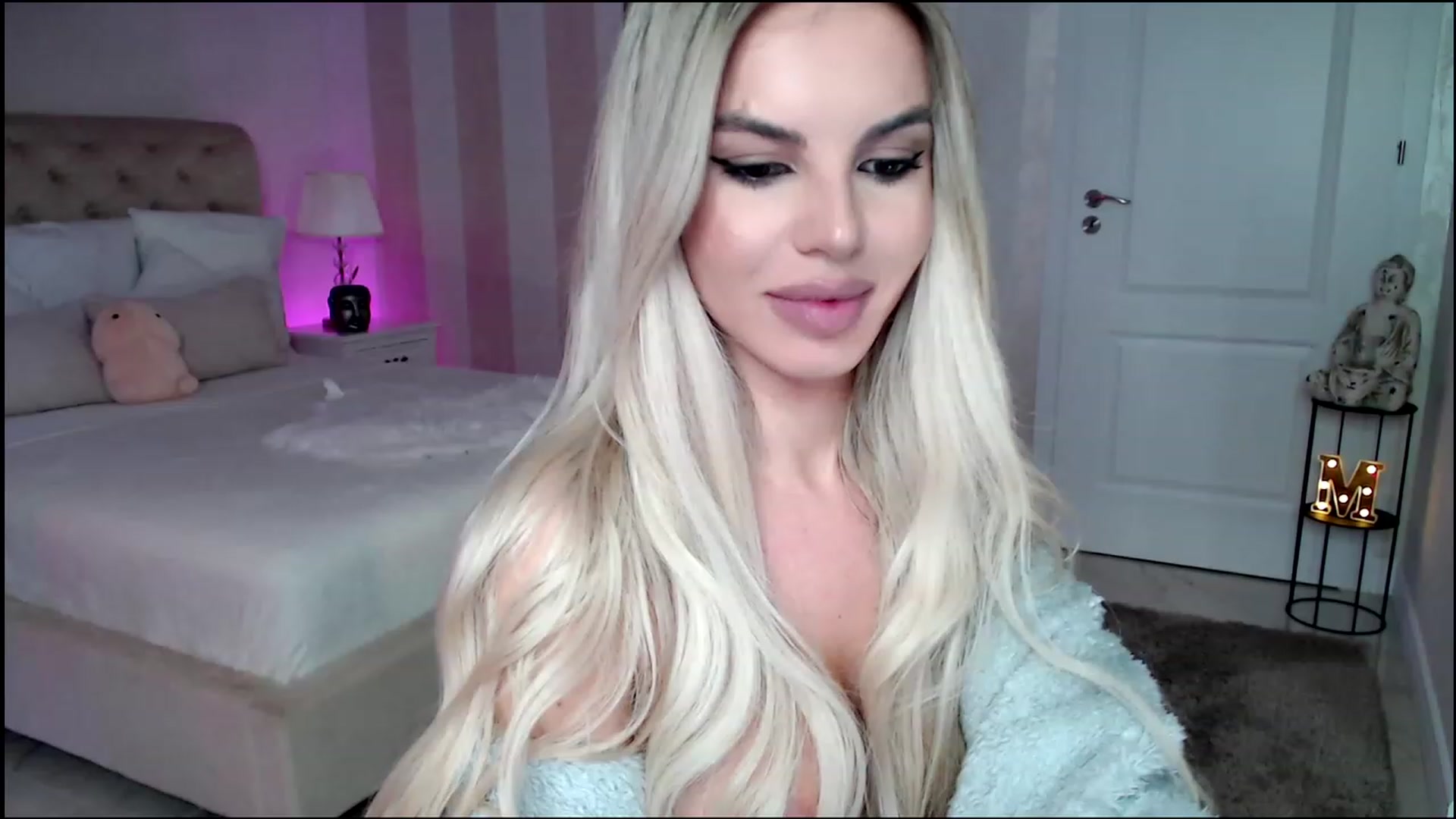 Gallery image thumbnail from Maya_Di's myfreecams stream on, 02/05/2023, 24:28 image 4 of 20