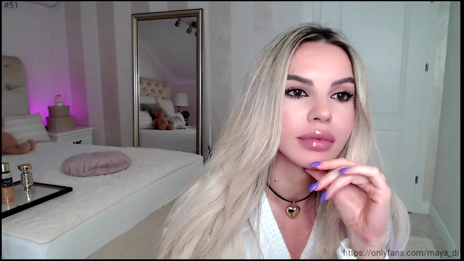 Gallery image thumbnail from Maya_Di's myfreecams stream on, 04/02/2023, 24:16 image 20 of 20