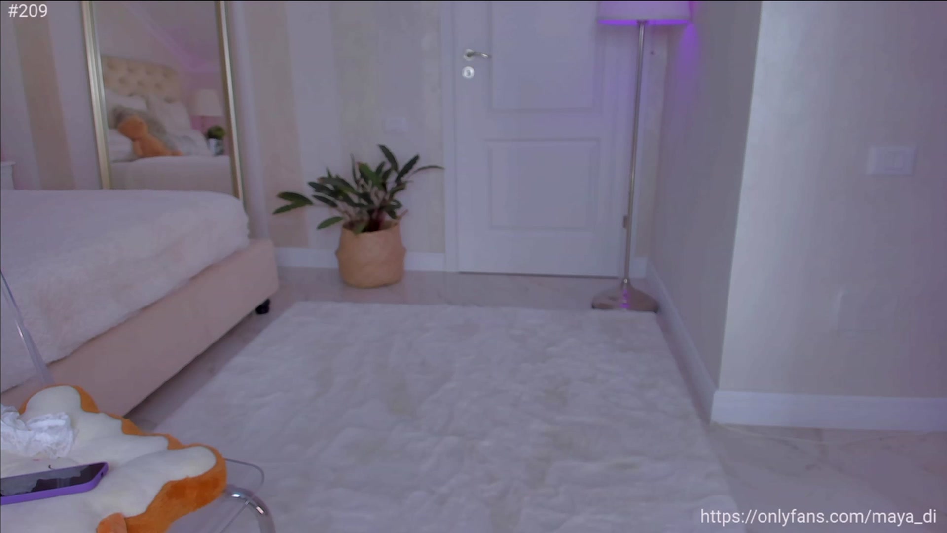 Gallery image thumbnail from Maya_Di's myfreecams stream on, 05/10/2023, 04:34 image 1 of 20