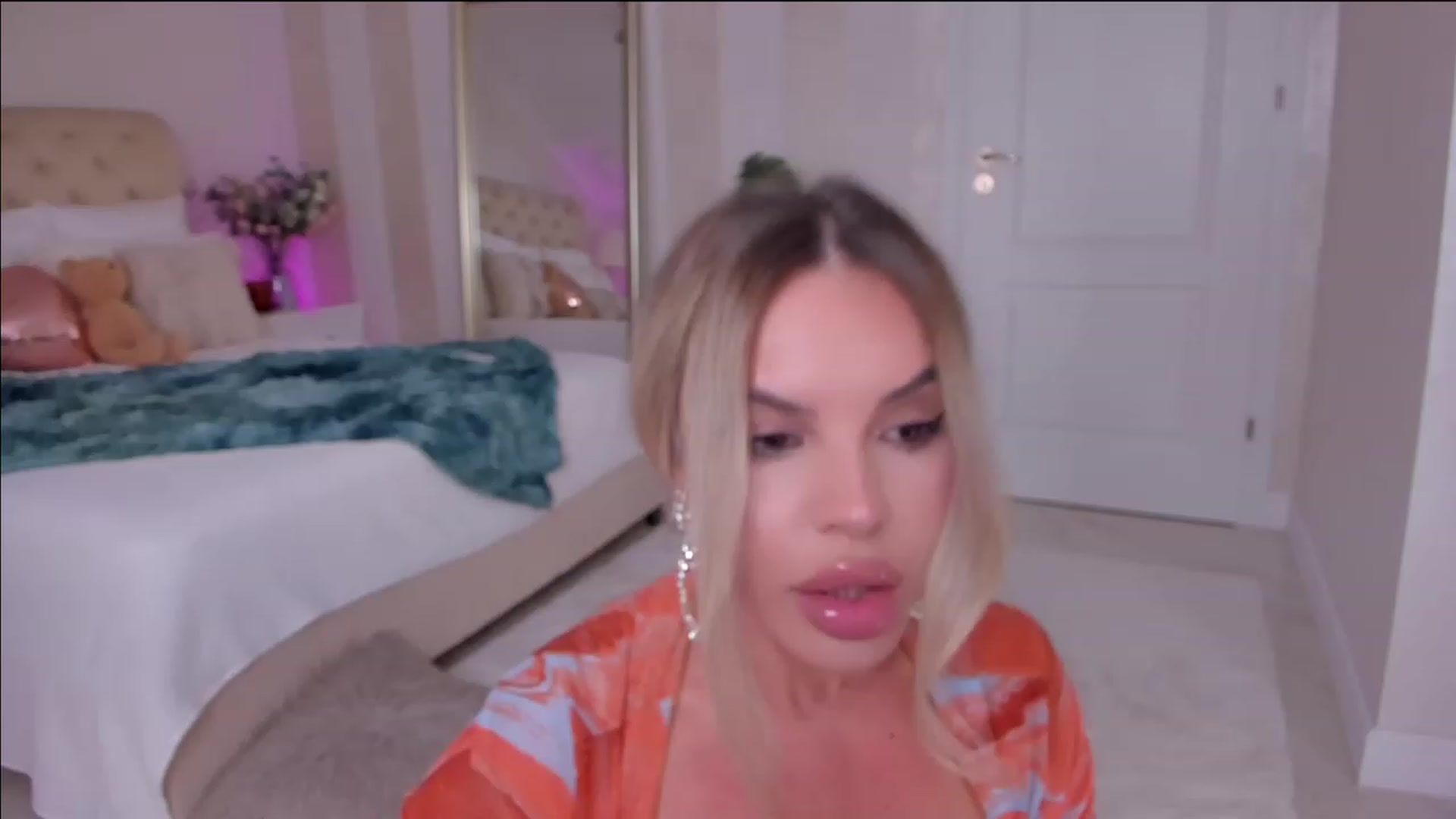 Gallery image thumbnail from Maya_Di's myfreecams stream on, 09/12/2023, 21:12 image 12 of 20