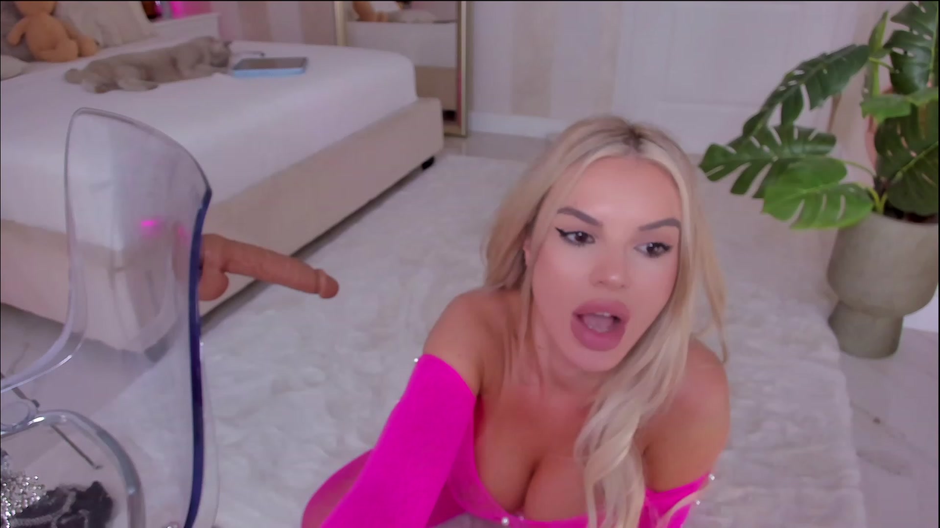 Gallery image thumbnail from Maya_Di's myfreecams stream on, 09/25/2023, 23:41 image 6 of 20