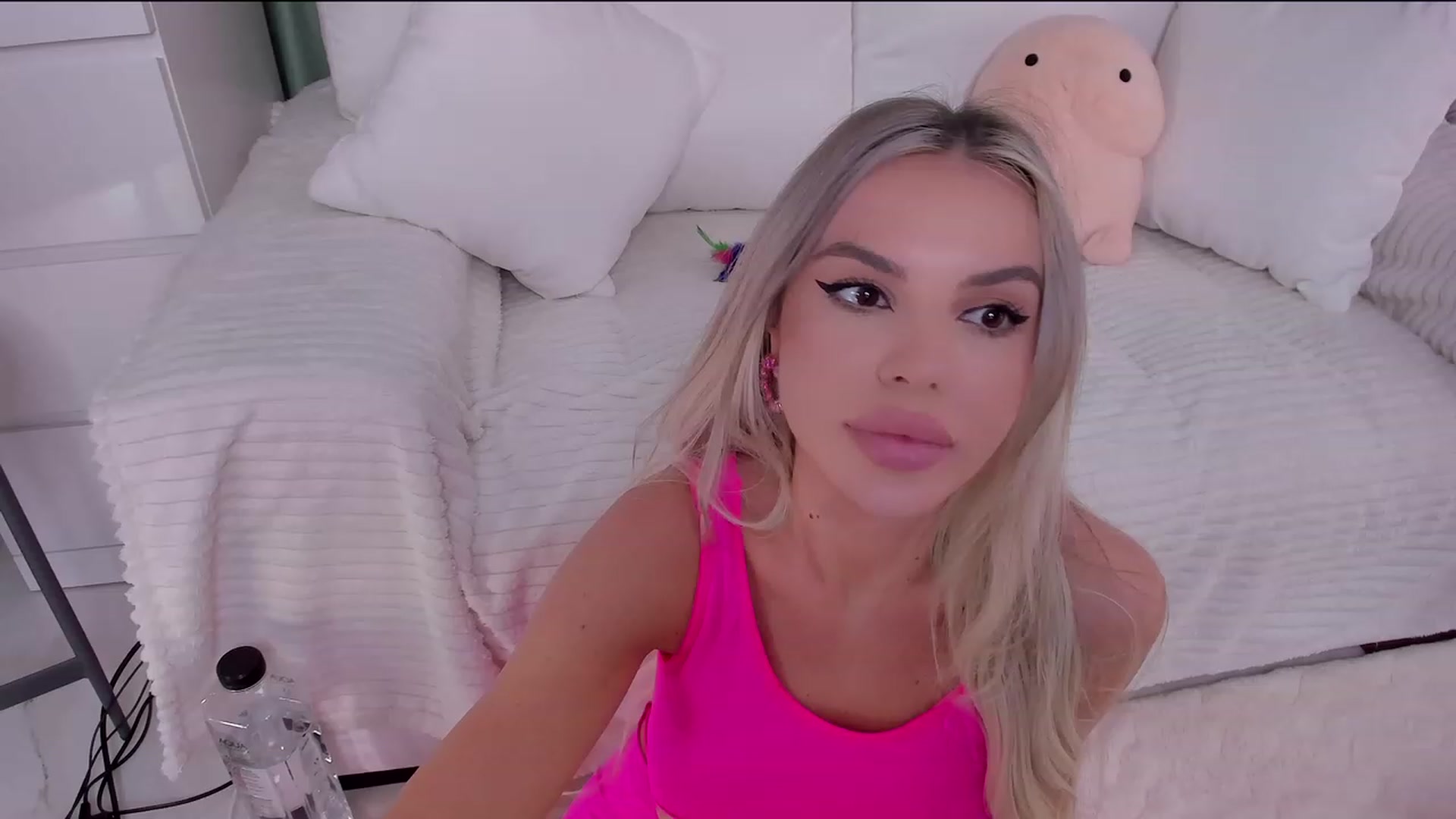 Gallery image thumbnail from Maya_Di's myfreecams stream on, 10/19/2023, 23:44 image 1 of 20