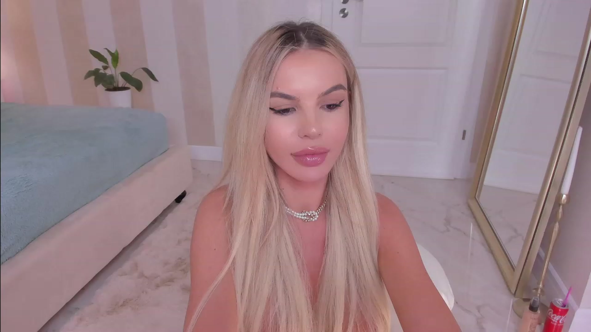 Gallery image thumbnail from Maya_Di's myfreecams stream on, 11/16/2023, 02:27 image 3 of 20