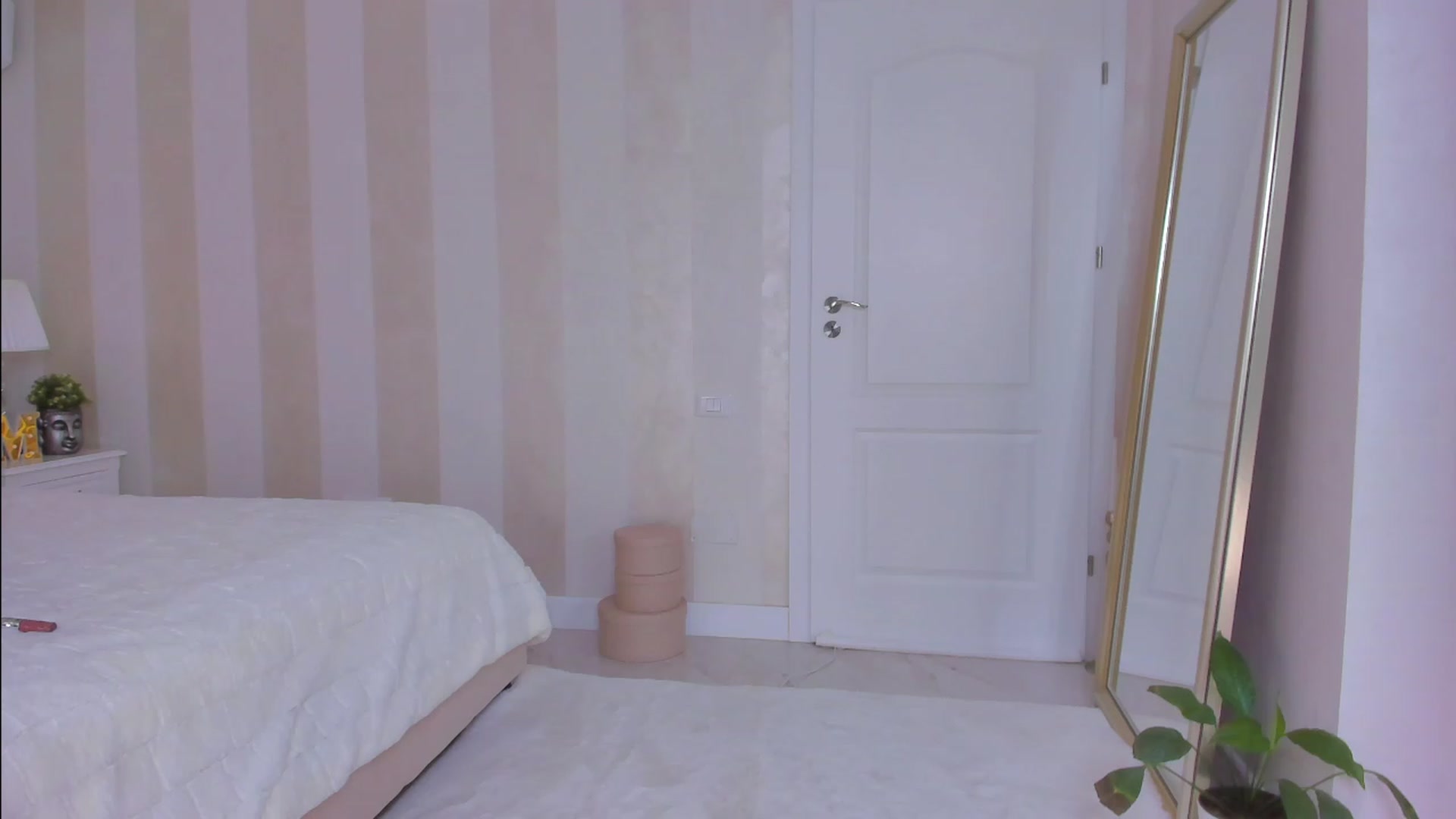 Gallery image thumbnail from Maya_Di's myfreecams stream on, 01/13/2024, 23:06 image 15 of 20