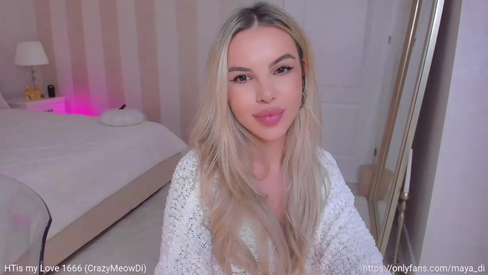 Gallery image thumbnail from Maya_Di's myfreecams stream on, 02/14/2024, 23:40 image 11 of 20