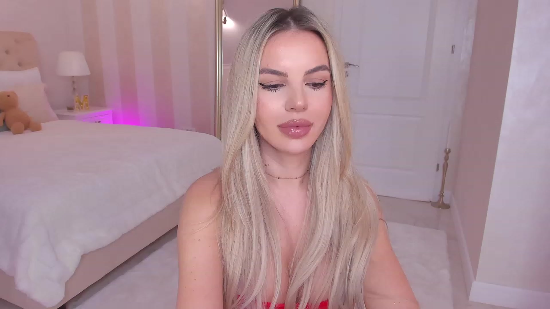 Gallery image thumbnail from Maya_Di's myfreecams stream on, 02/22/2024, 23:13 image 7 of 20