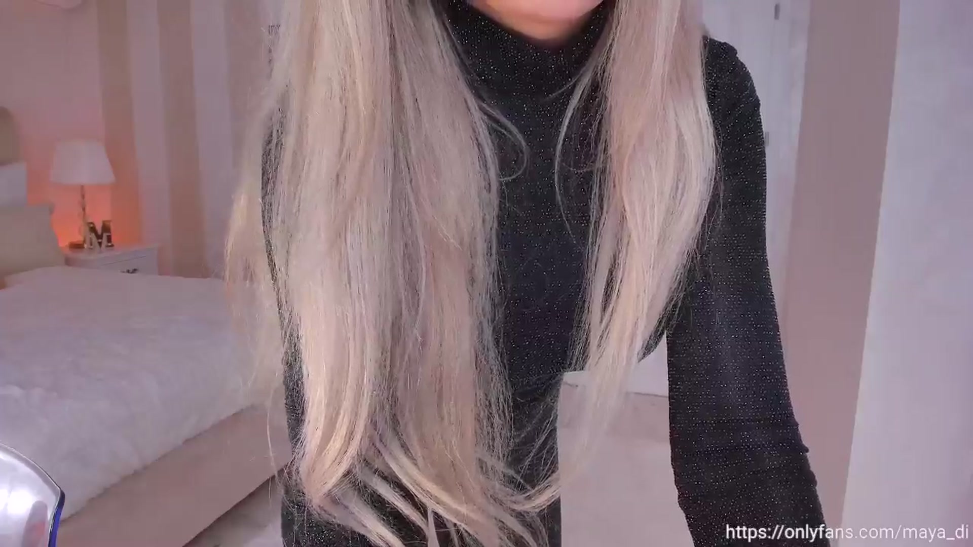 Gallery image thumbnail from Maya_Di's myfreecams stream on, 03/27/2024, 22:24 image 10 of 20