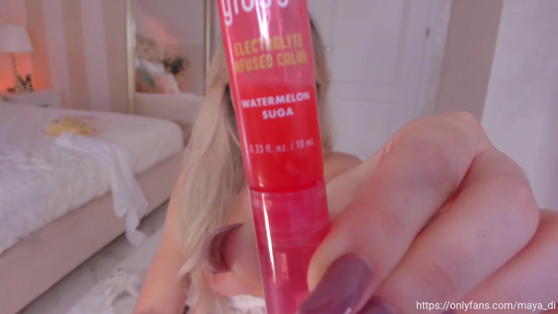 Gallery image thumbnail from Maya_Di's myfreecams stream on, 04/01/2024, 23:55 image 16 of 20