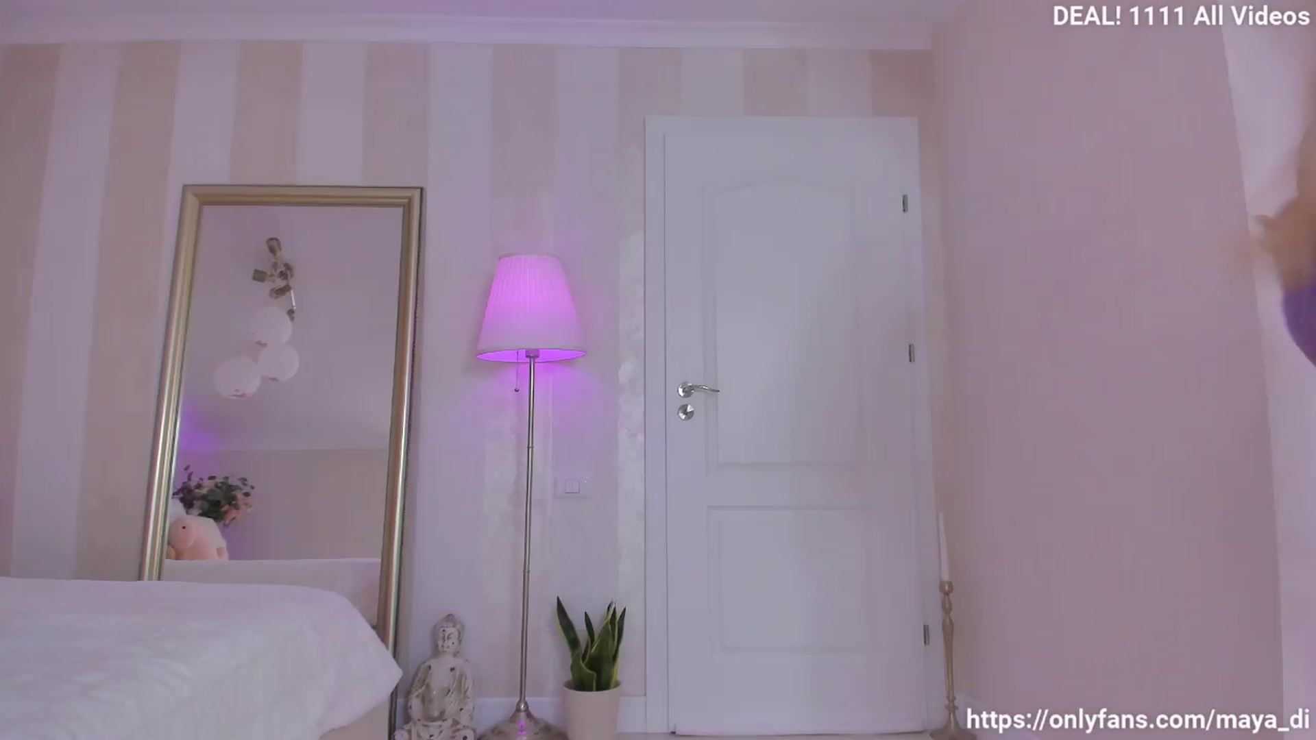 Gallery image thumbnail from Maya_Di's myfreecams stream on, 04/13/2024, 23:13 image 12 of 20