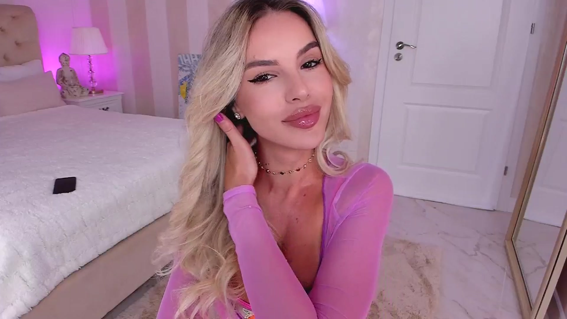 Gallery image thumbnail from Maya_Di's myfreecams stream on, 07/01/2024, 20:14 image 4 of 20
