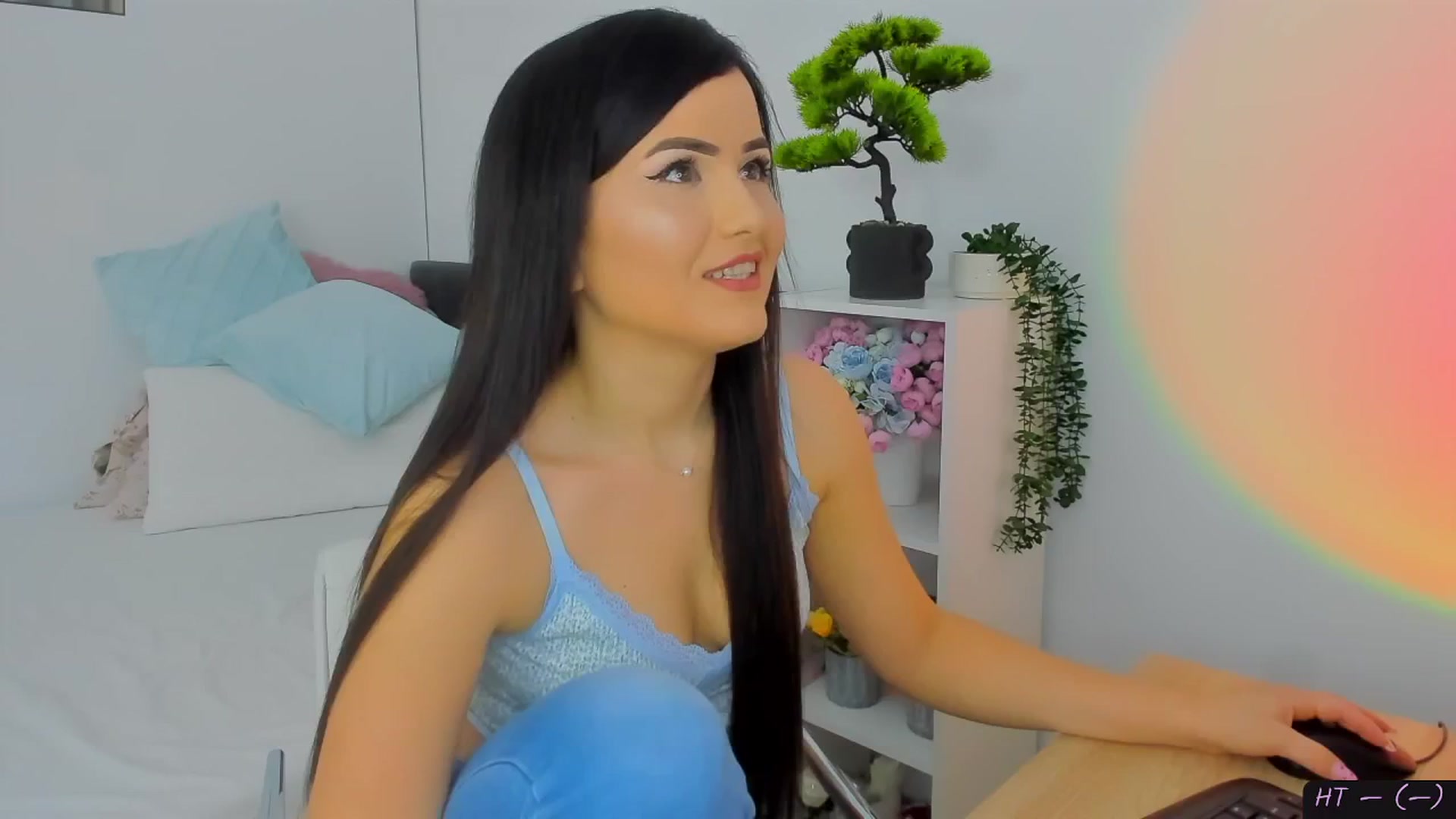Gallery image thumbnail from Mayaaa's myfreecams stream on, 03/05/2025, 13:26 image 6 of 20