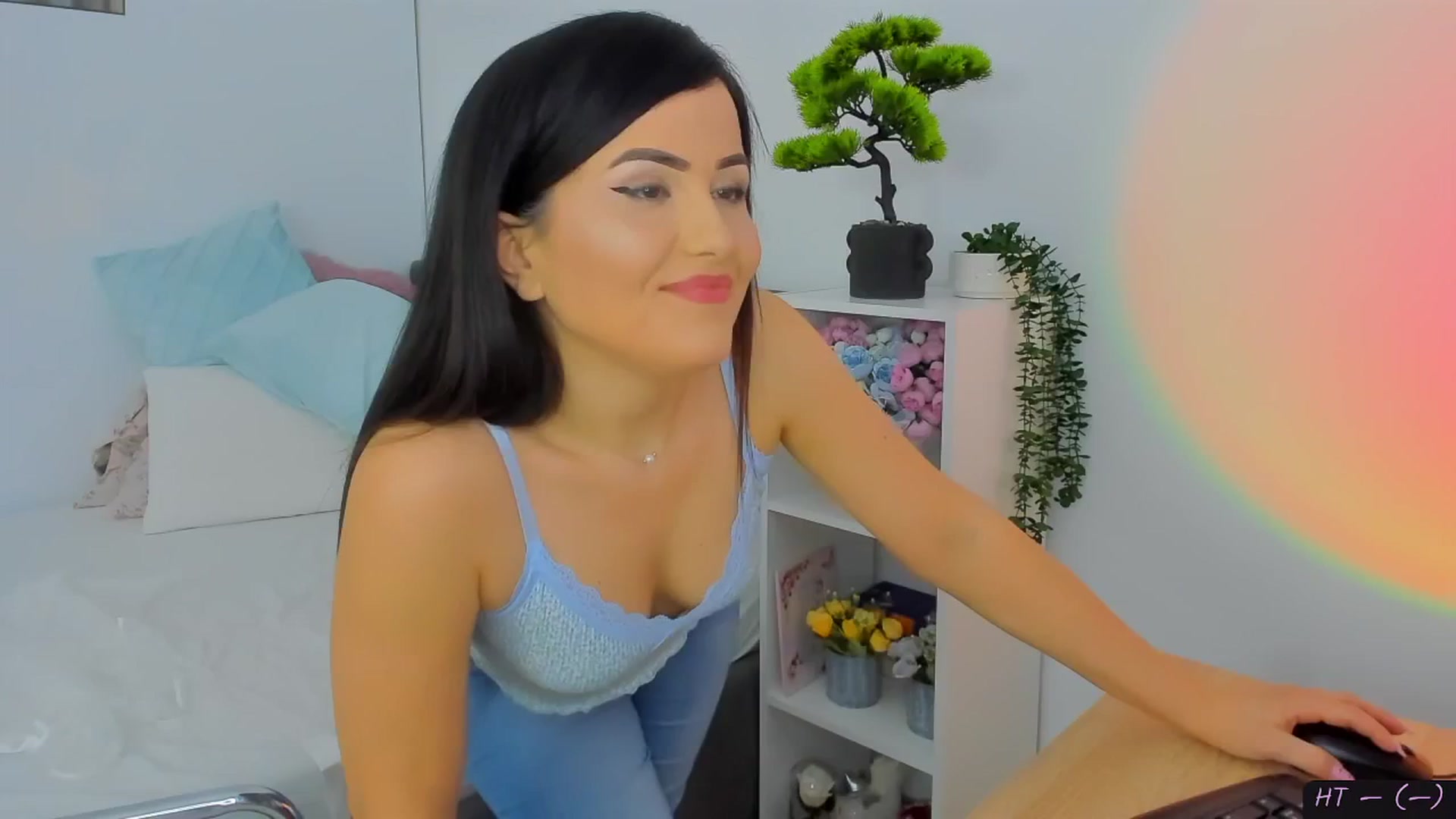 Gallery image thumbnail from Mayaaa's myfreecams stream on, 03/05/2025, 13:26 image 14 of 20
