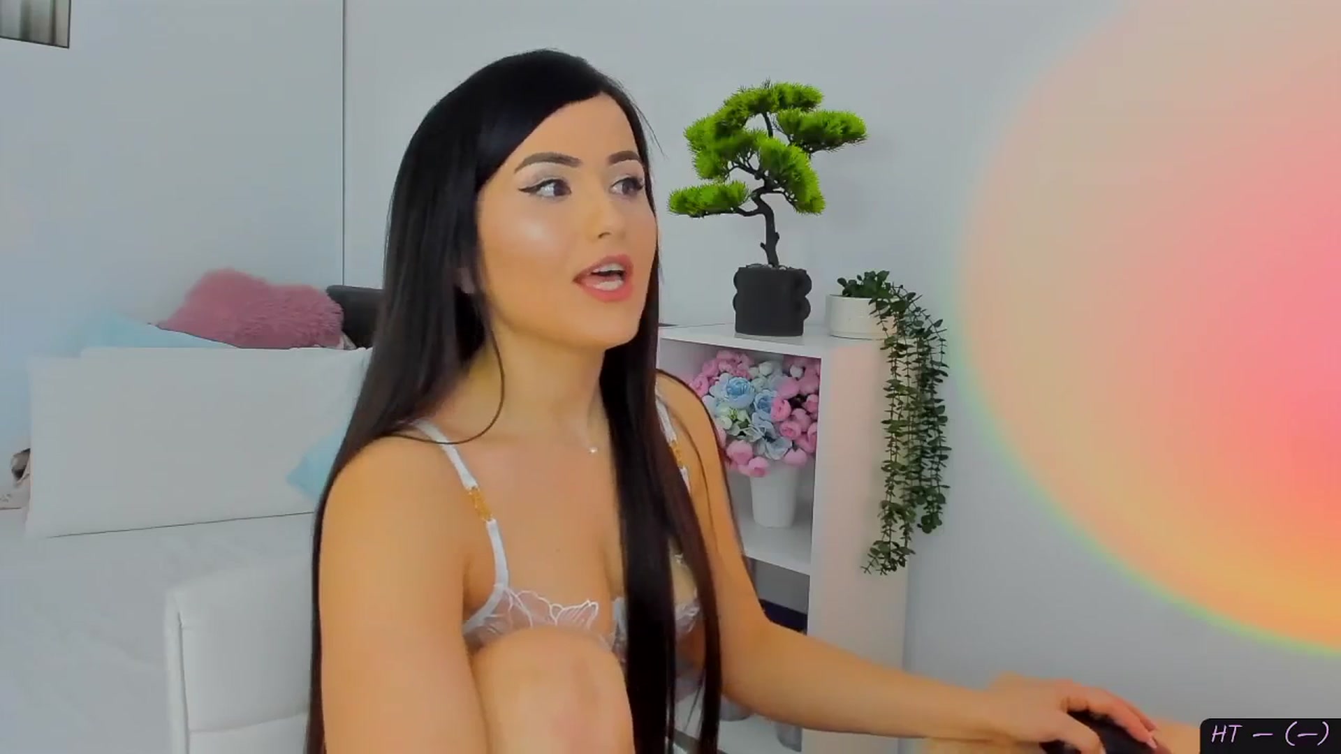 Gallery image thumbnail from Mayaaa's myfreecams stream on, 03/05/2025, 15:16 image 17 of 20