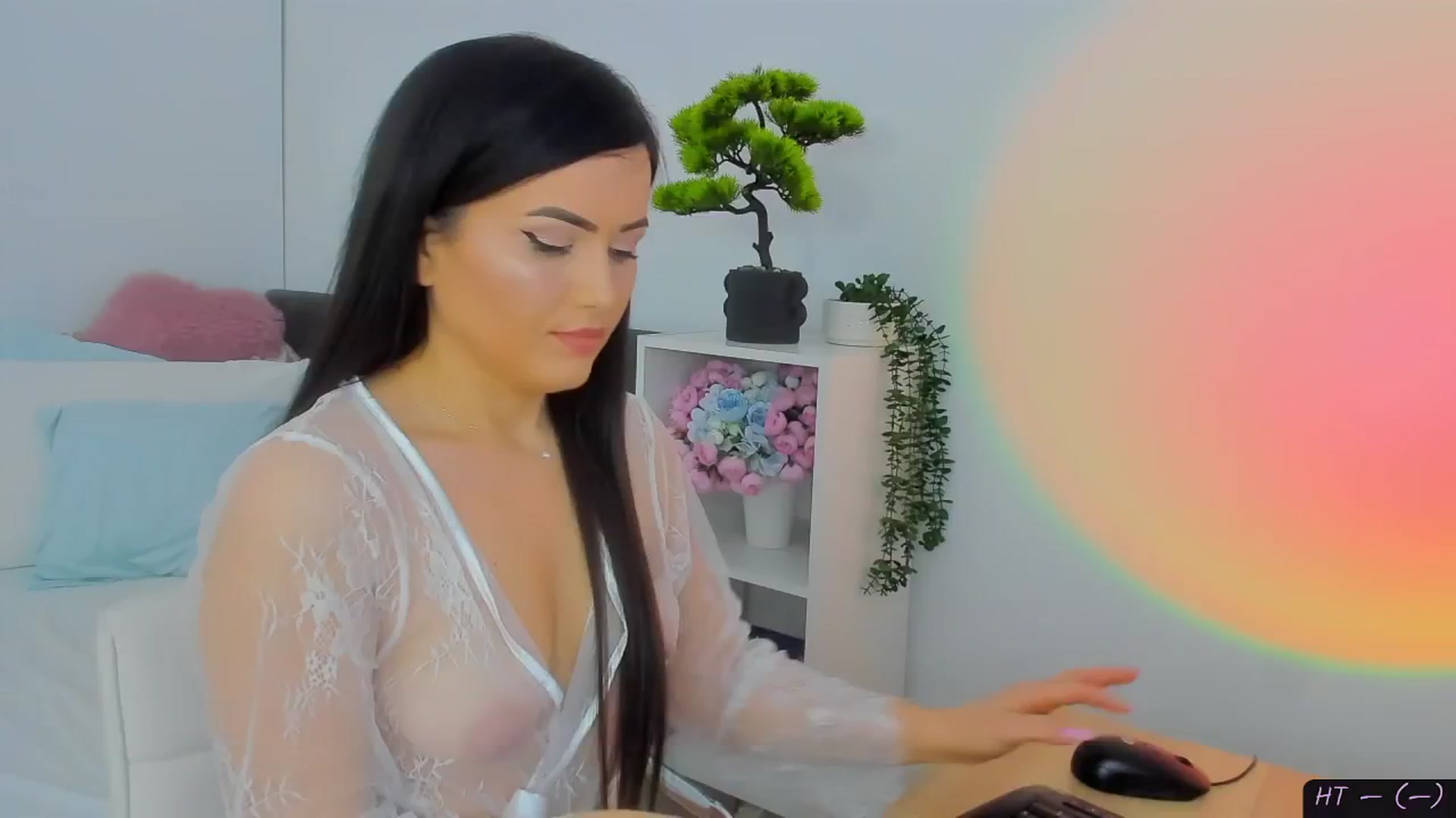 Gallery image thumbnail from Mayaaa's myfreecams stream on, 03/05/2025, 15:16 image 1 of 20