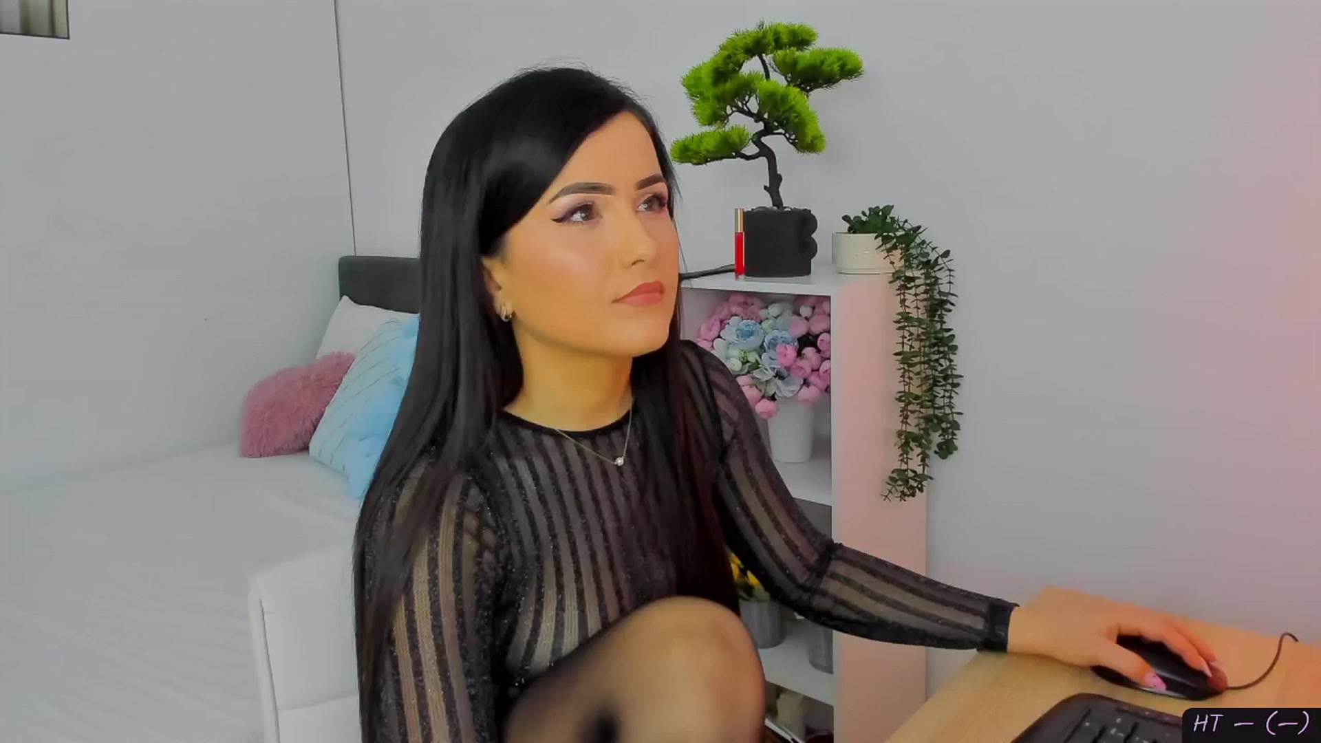 Gallery image thumbnail from Mayaaa's myfreecams stream on, 03/08/2025, 16:13 image 7 of 20