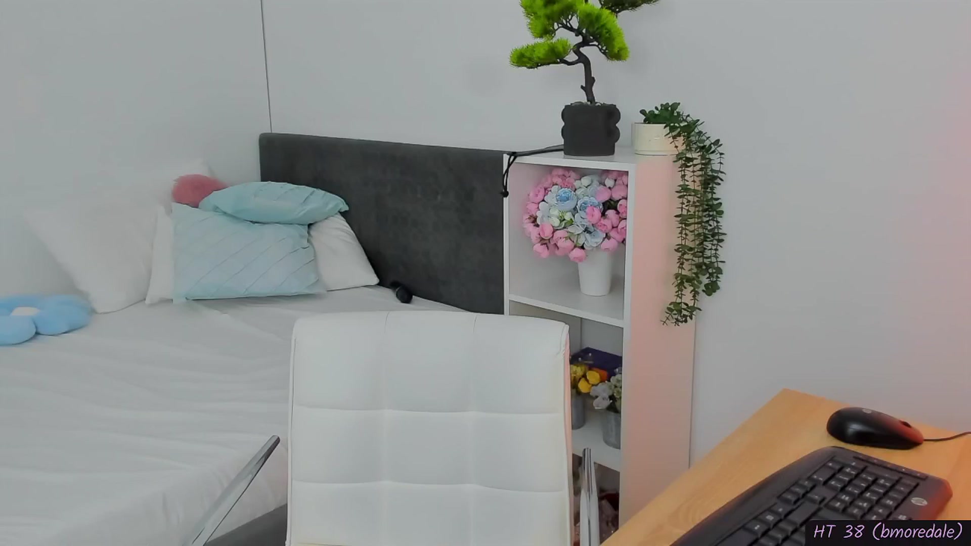 Gallery image thumbnail from Mayaaa's myfreecams stream on, 03/08/2025, 18:56 image 12 of 20