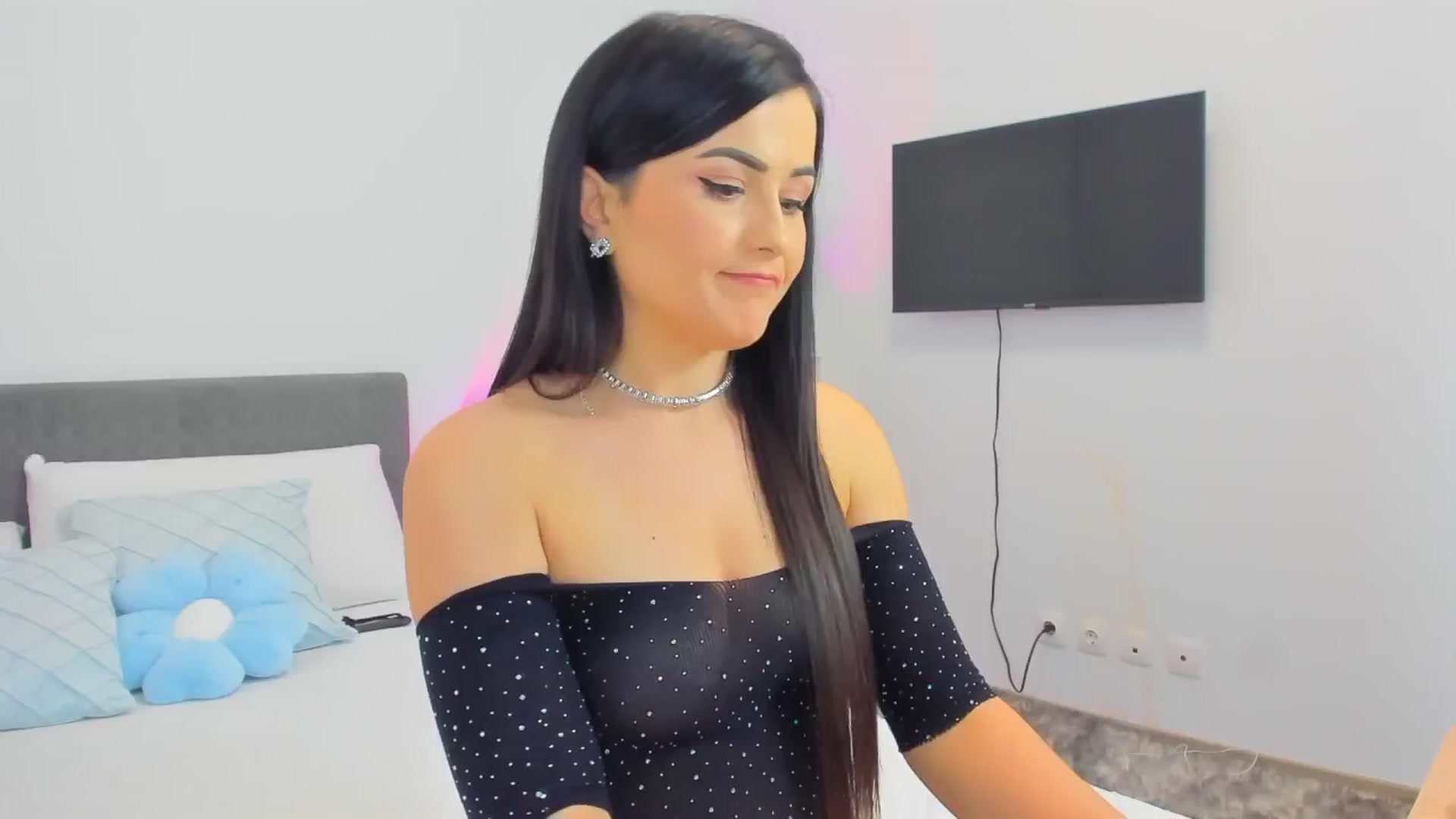 Gallery image thumbnail from Mayaaa's myfreecams stream on, 04/25/2025, 18:31 image 4 of 20