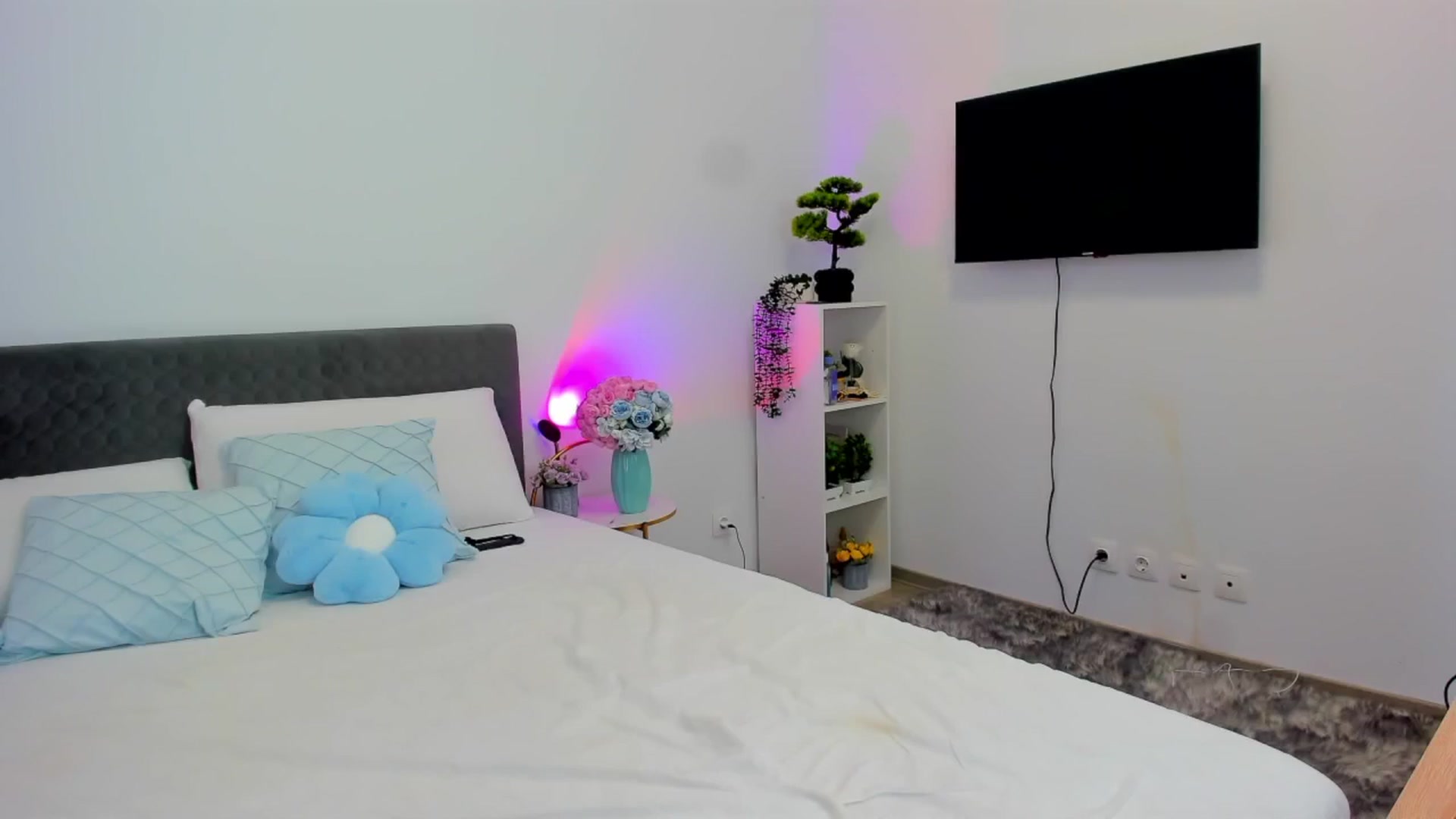 Gallery image thumbnail from Mayaaa's myfreecams stream on, 04/25/2025, 18:31 image 20 of 20
