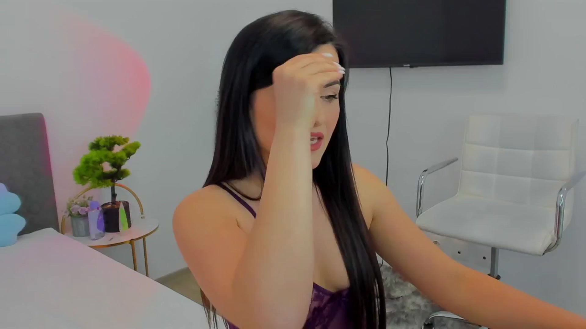 Gallery image thumbnail from Mayaaa's myfreecams stream on, 04/30/2025, 15:40 image 17 of 20