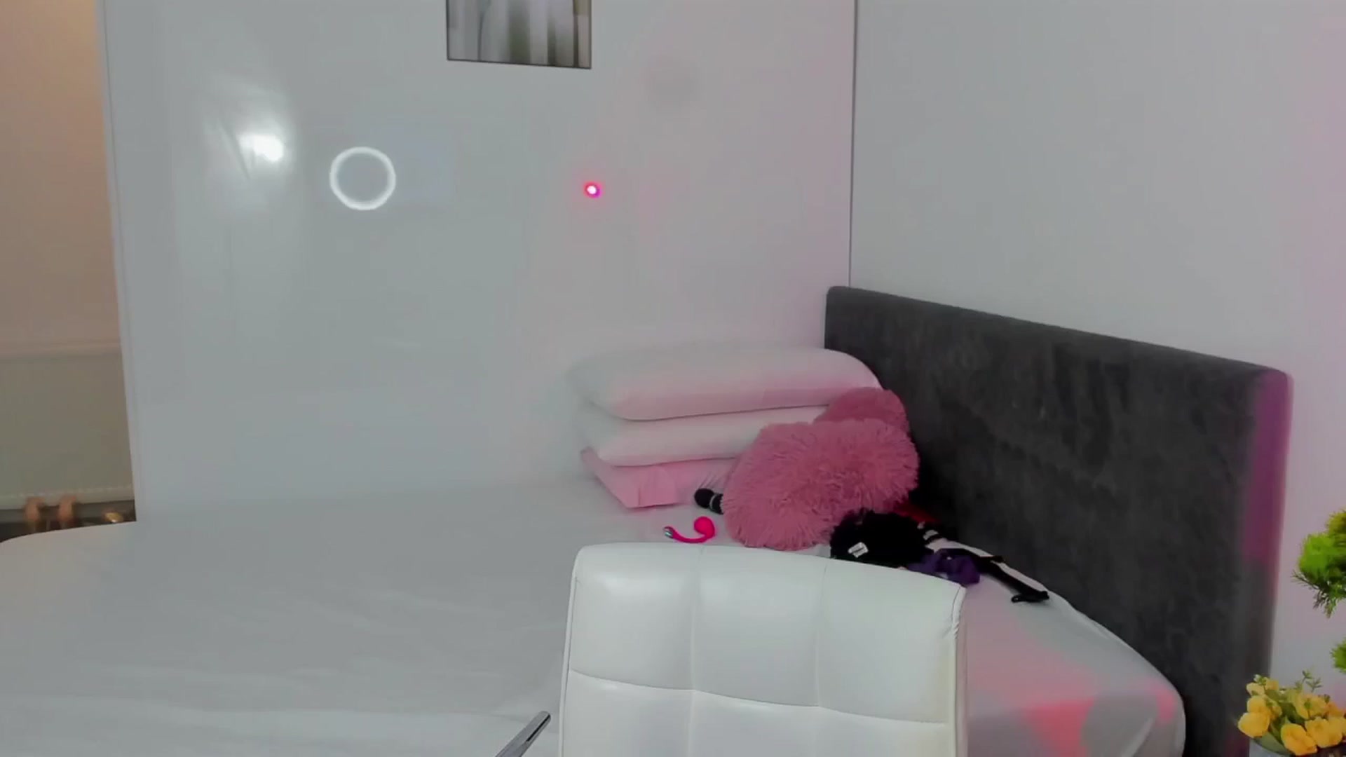 Gallery image thumbnail from Mayaaa's myfreecams stream on, 05/09/2025, 20:54 image 2 of 20