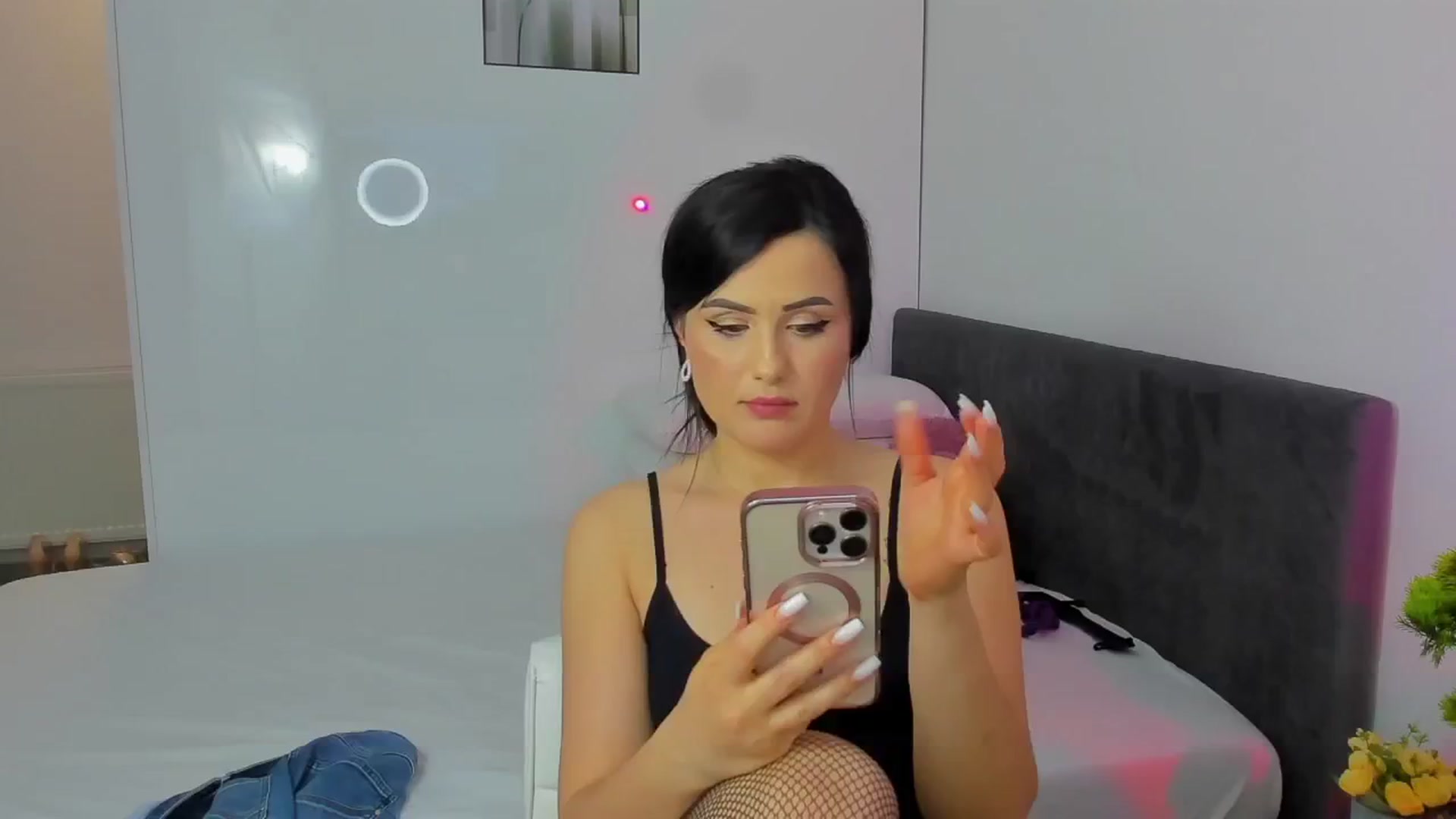 Gallery image thumbnail from Mayaaa's myfreecams stream on, 05/09/2025, 20:54 image 6 of 20