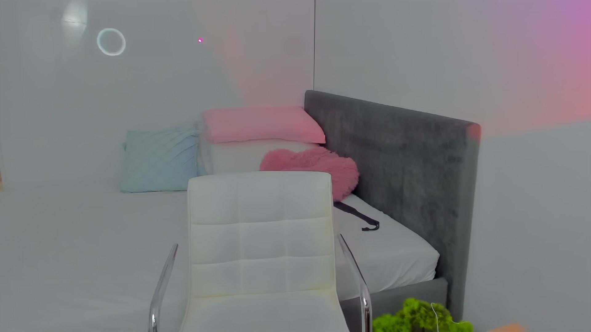 Gallery image thumbnail from Mayaaa's myfreecams stream on, 06/06/2025, 07:25 image 15 of 20