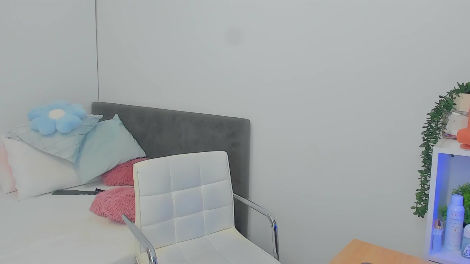 Gallery image thumbnail from Mayaaa's myfreecams stream on, 07/09/2025, 17:52 image 1 of 20