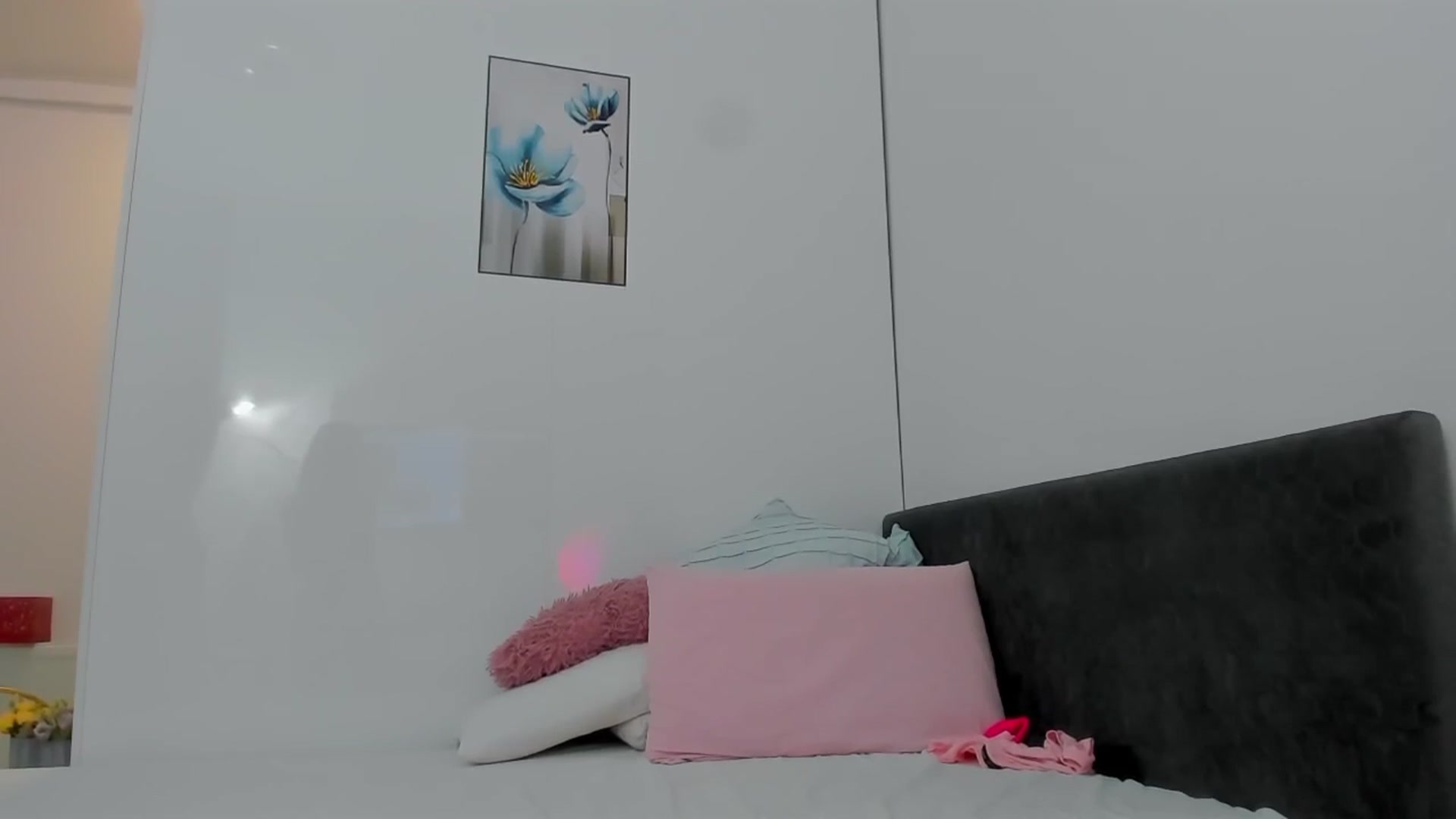 Gallery image thumbnail from Mayaaa's myfreecams stream on, 08/03/2025, 18:22 image 5 of 20