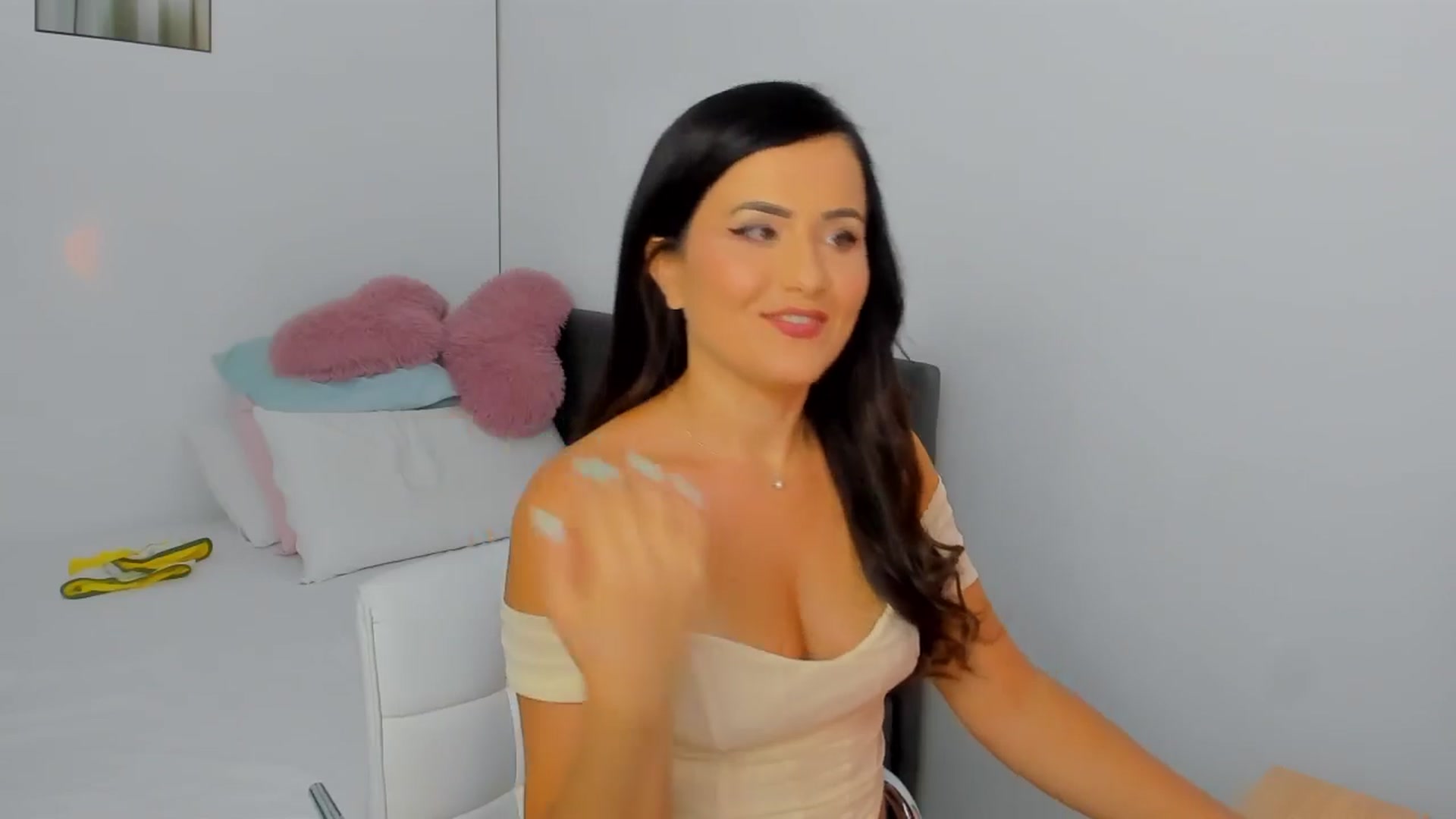 Gallery image thumbnail from Mayaaa's myfreecams stream on, 08/16/2025, 17:09 image 20 of 20