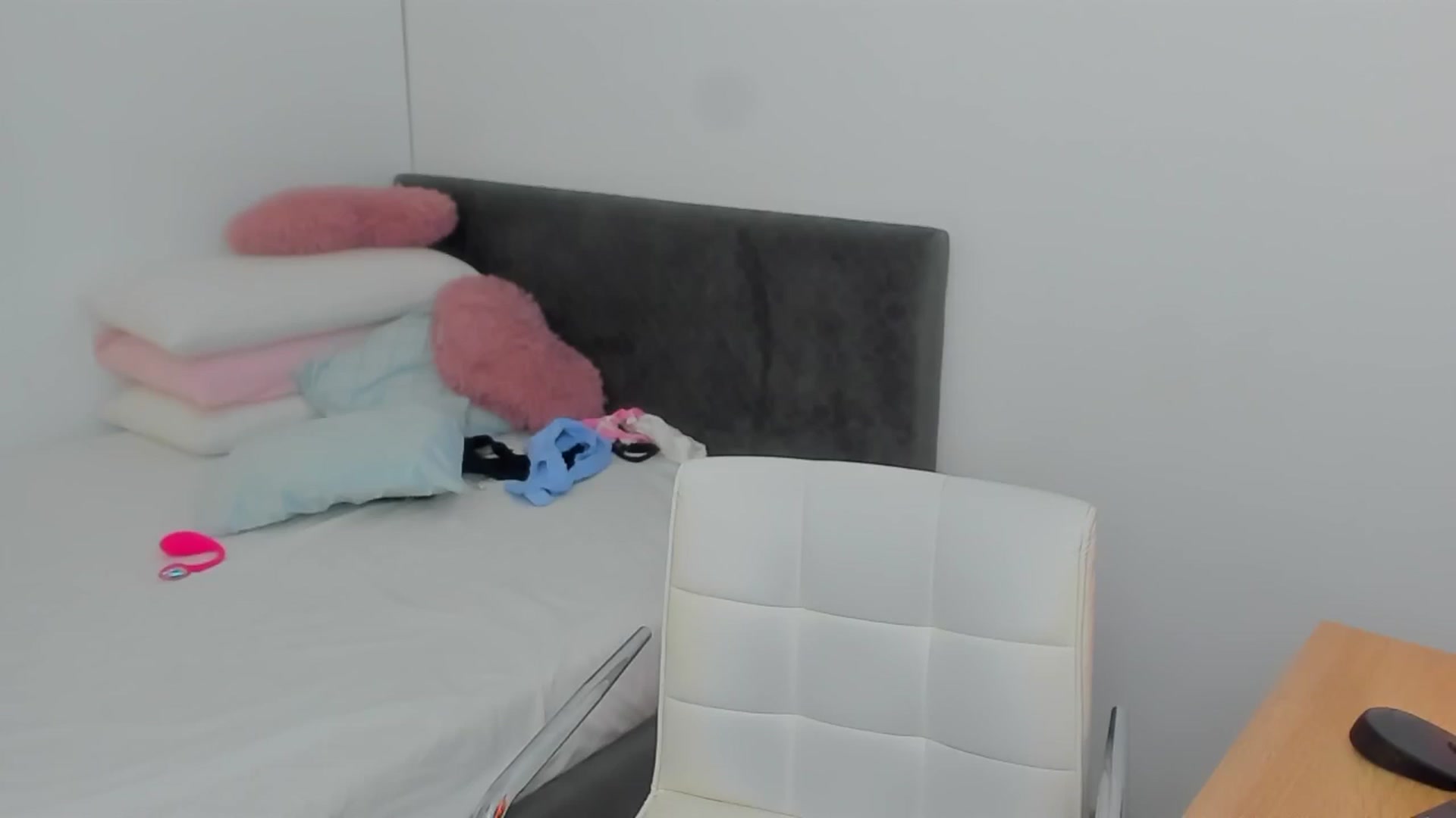 Gallery image thumbnail from Mayaaa's myfreecams stream on, 09/03/2025, 18:56 image 11 of 20