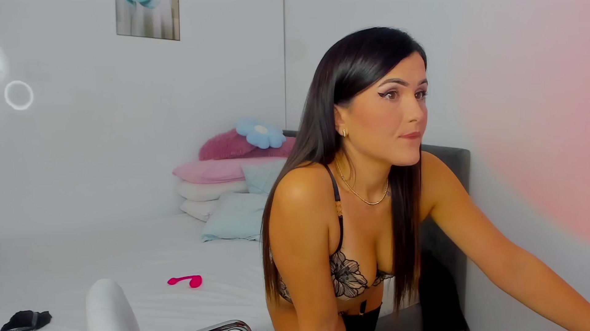 Gallery image thumbnail from Mayaaa's myfreecams stream on, 10/08/2025, 14:59 image 2 of 20