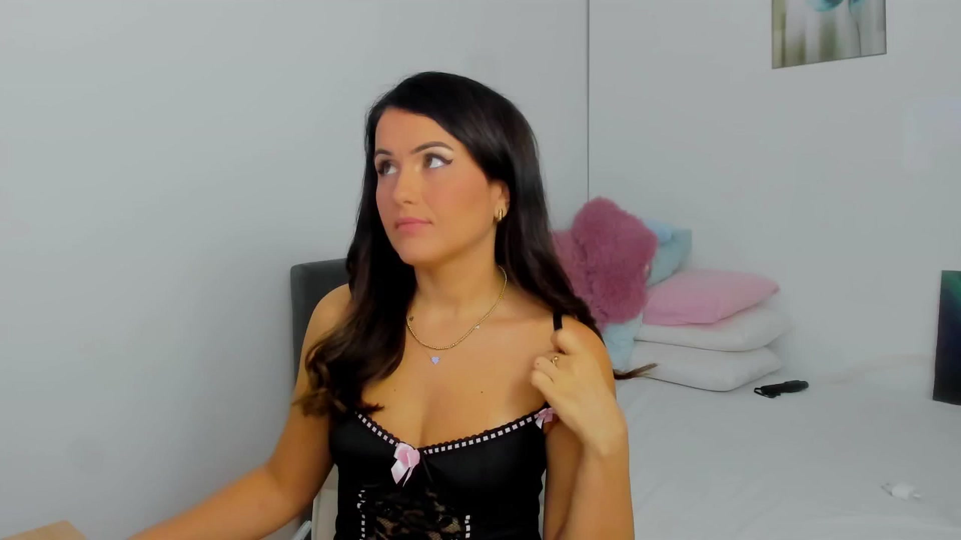 Gallery image thumbnail from Mayaaa's myfreecams stream on, 10/12/2025, 16:41 image 1 of 20