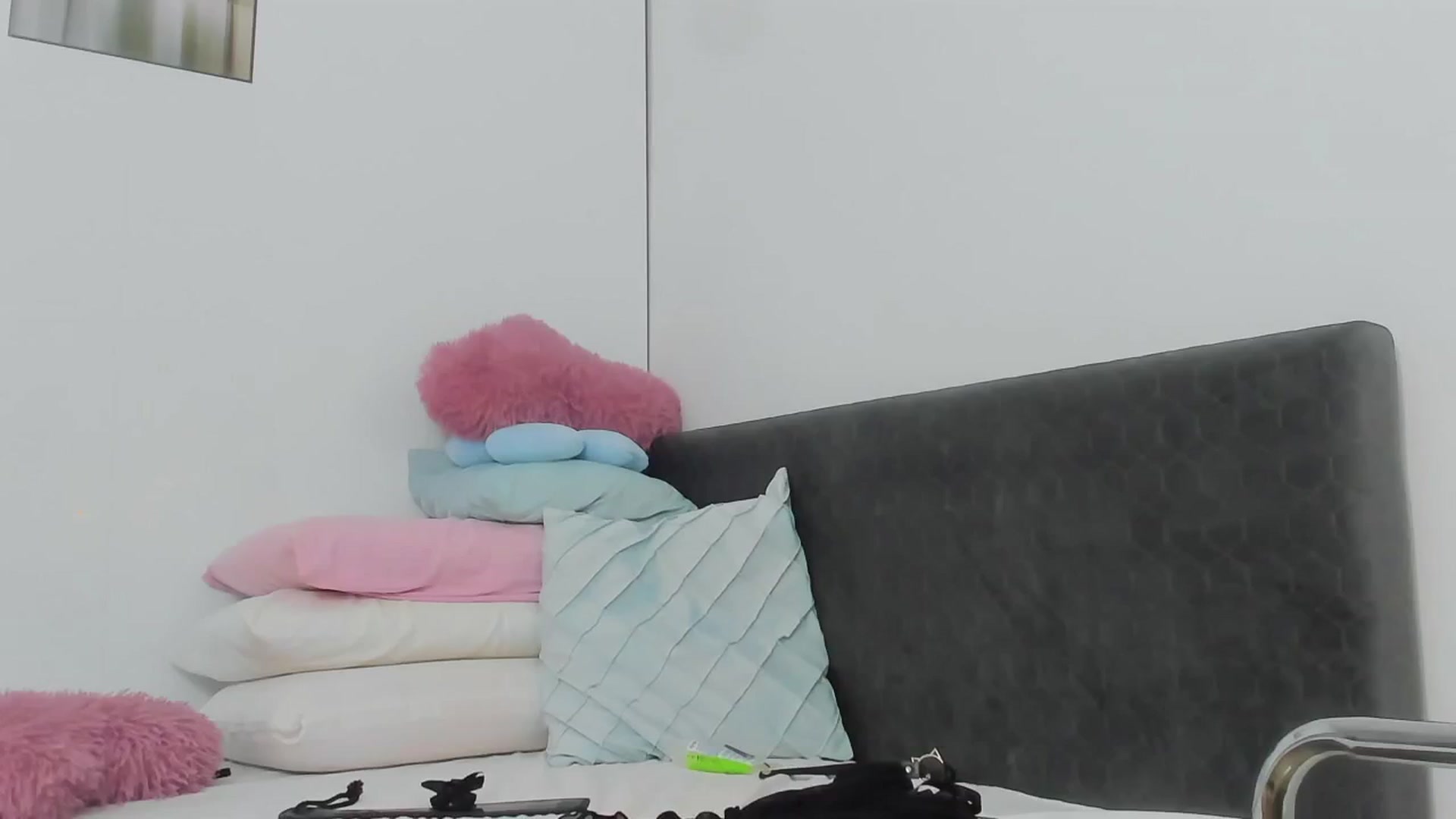 Gallery image thumbnail from Mayaaa's myfreecams stream on, 10/19/2025, 16:39 image 4 of 20