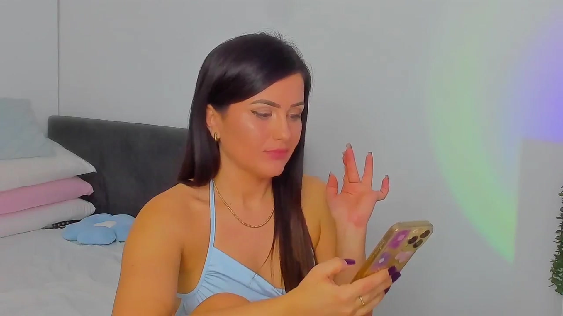 Gallery image thumbnail from Mayaaa's myfreecams stream on, 11/02/2025, 19:06 image 6 of 20