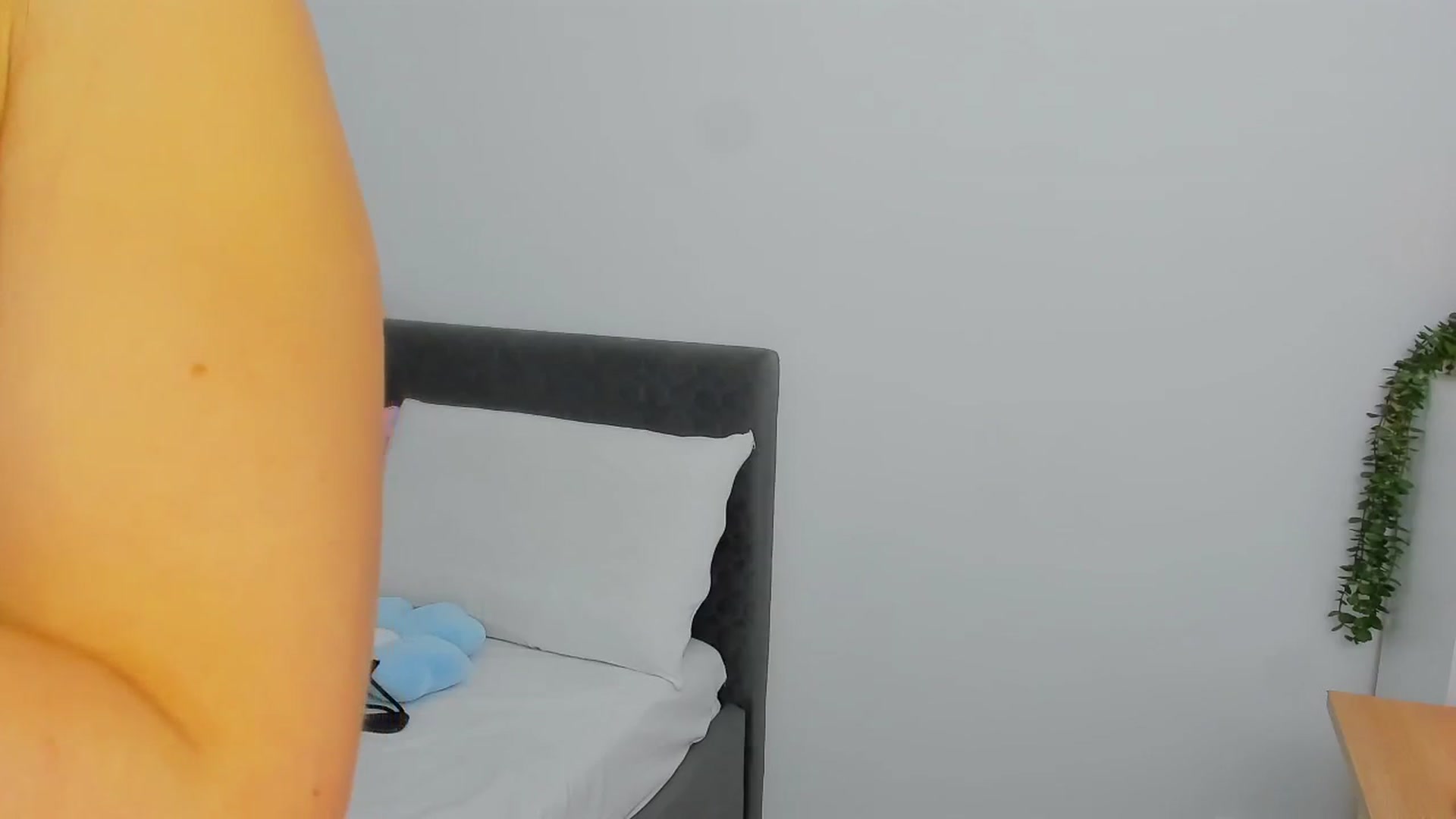 Gallery image thumbnail from Mayaaa's myfreecams stream on, 11/15/2025, 15:33 image 12 of 20