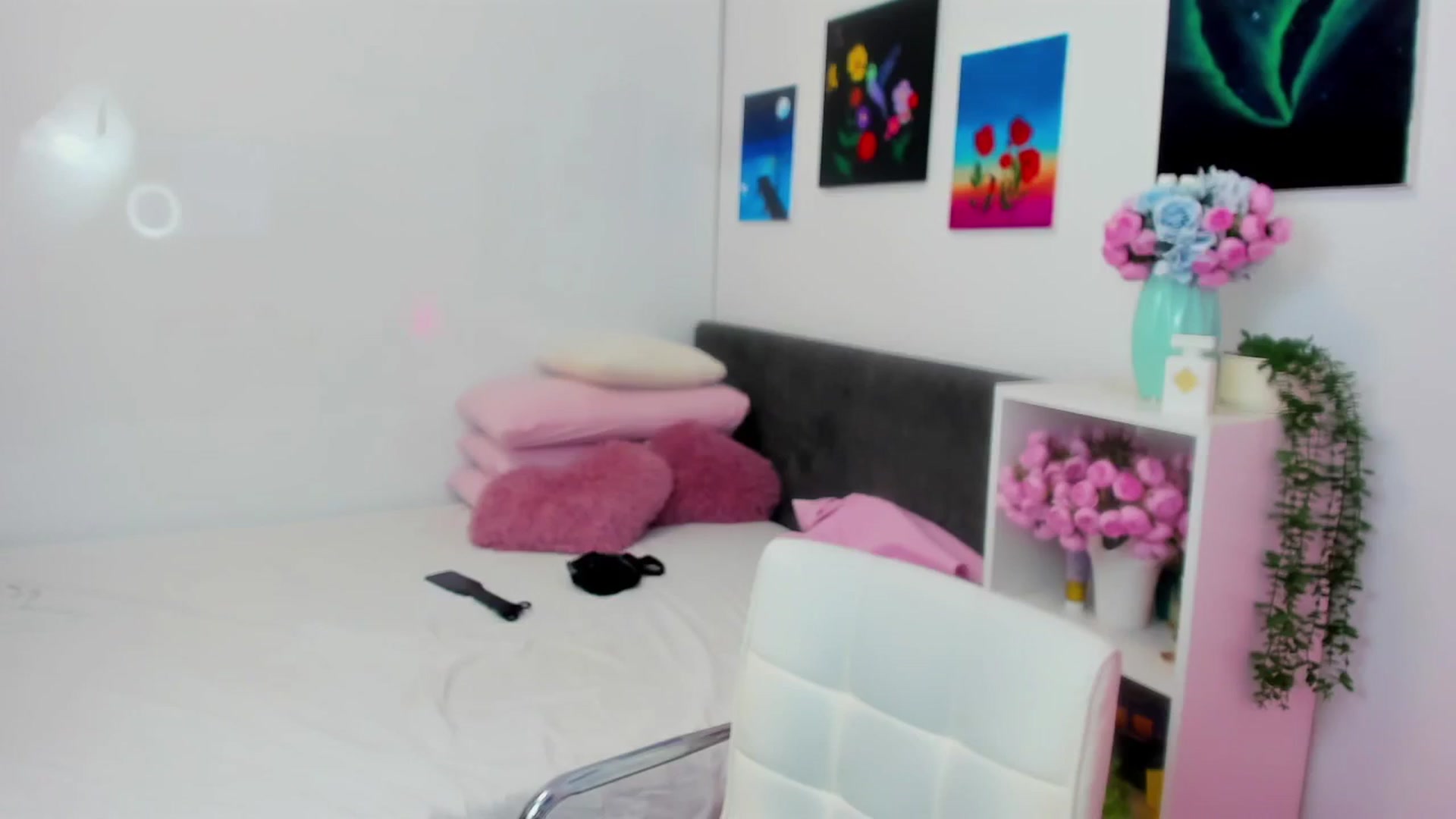 Gallery image thumbnail from Mayaaa's myfreecams stream on, 02/15/2026, 17:43 image 13 of 20