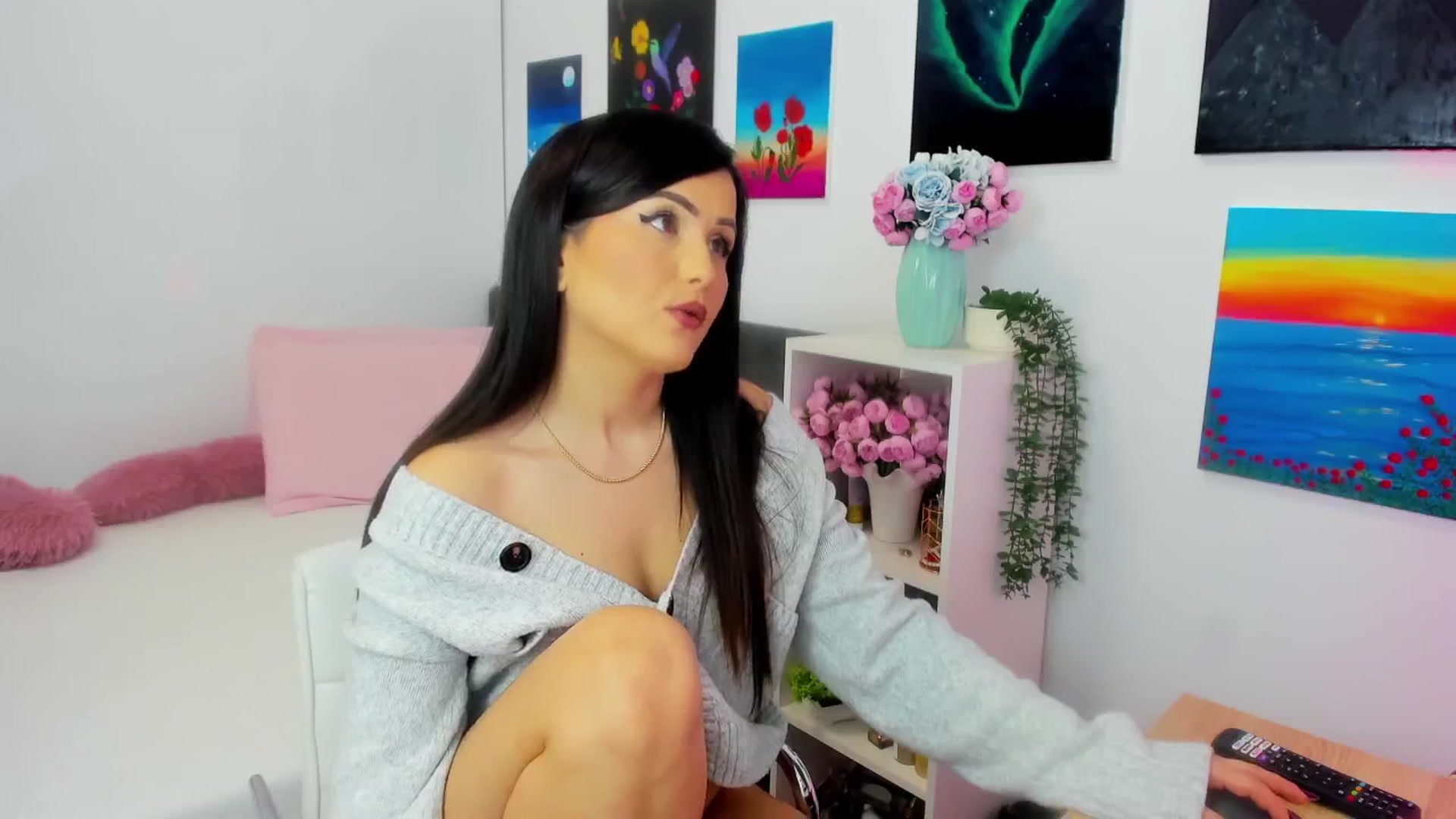 Gallery image thumbnail from Mayaaa's myfreecams stream on, 02/25/2026, 16:41 image 13 of 20