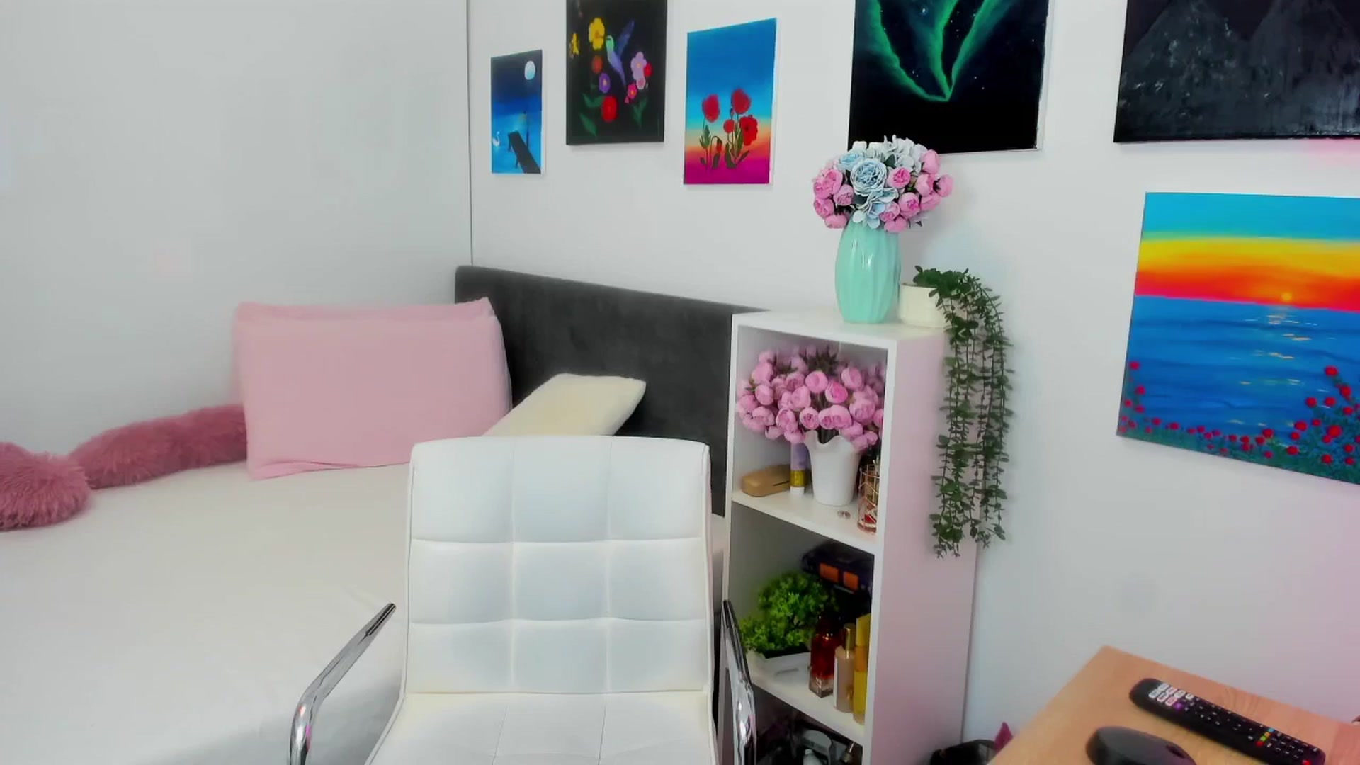 Gallery image thumbnail from Mayaaa's myfreecams stream on, 02/25/2026, 17:16 image 7 of 20
