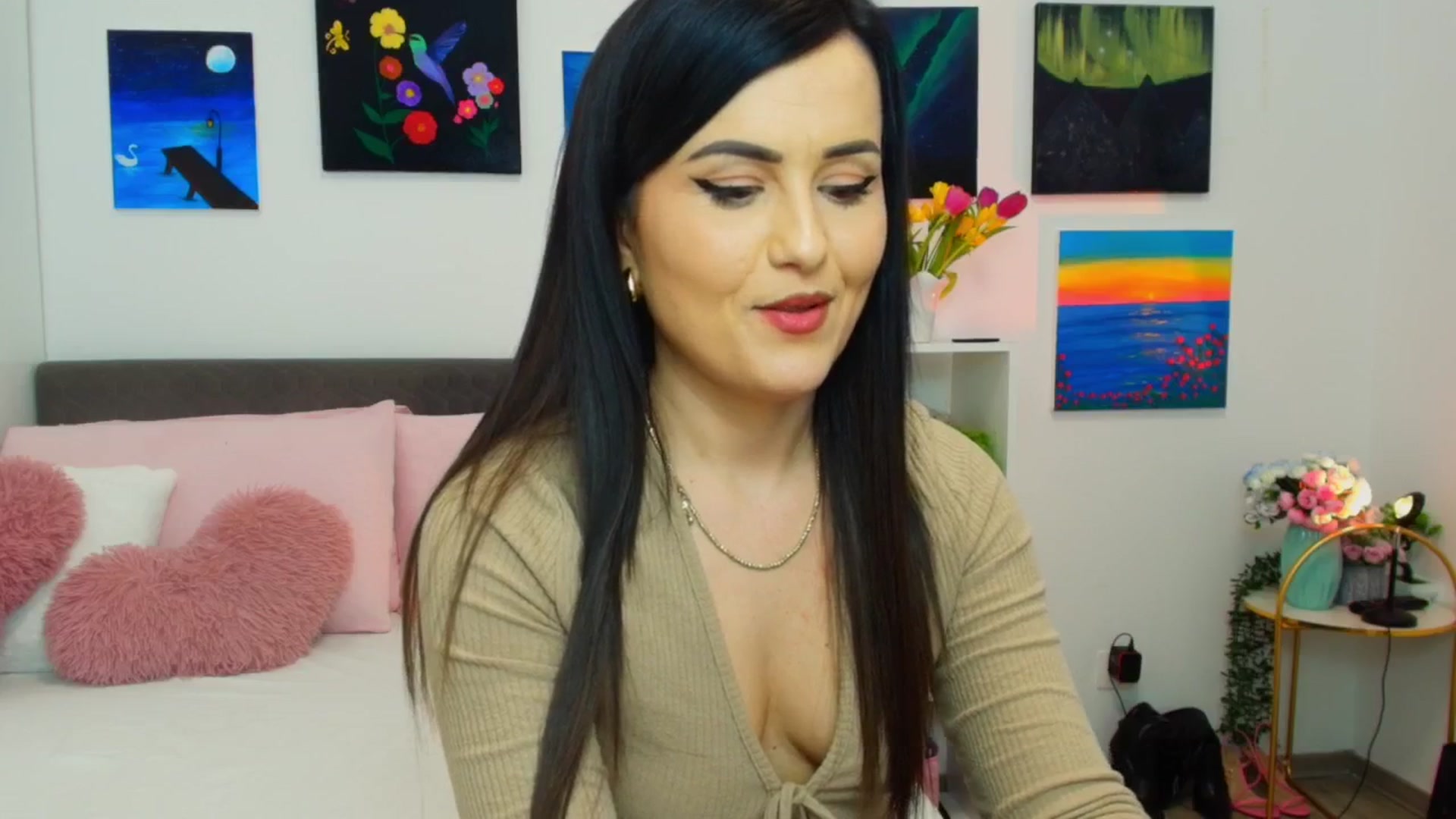 Gallery image thumbnail from Mayaaa's myfreecams stream on, 03/07/2026, 17:25 image 18 of 20