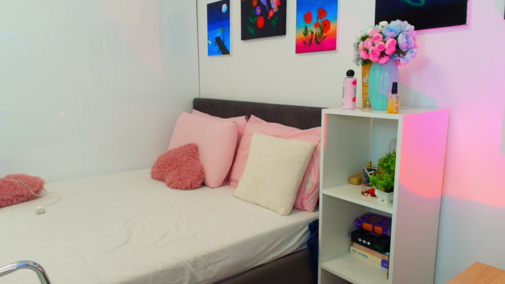 Gallery image thumbnail from Mayaaa's myfreecams stream on, 03/12/2026, 18:26 image 20 of 20