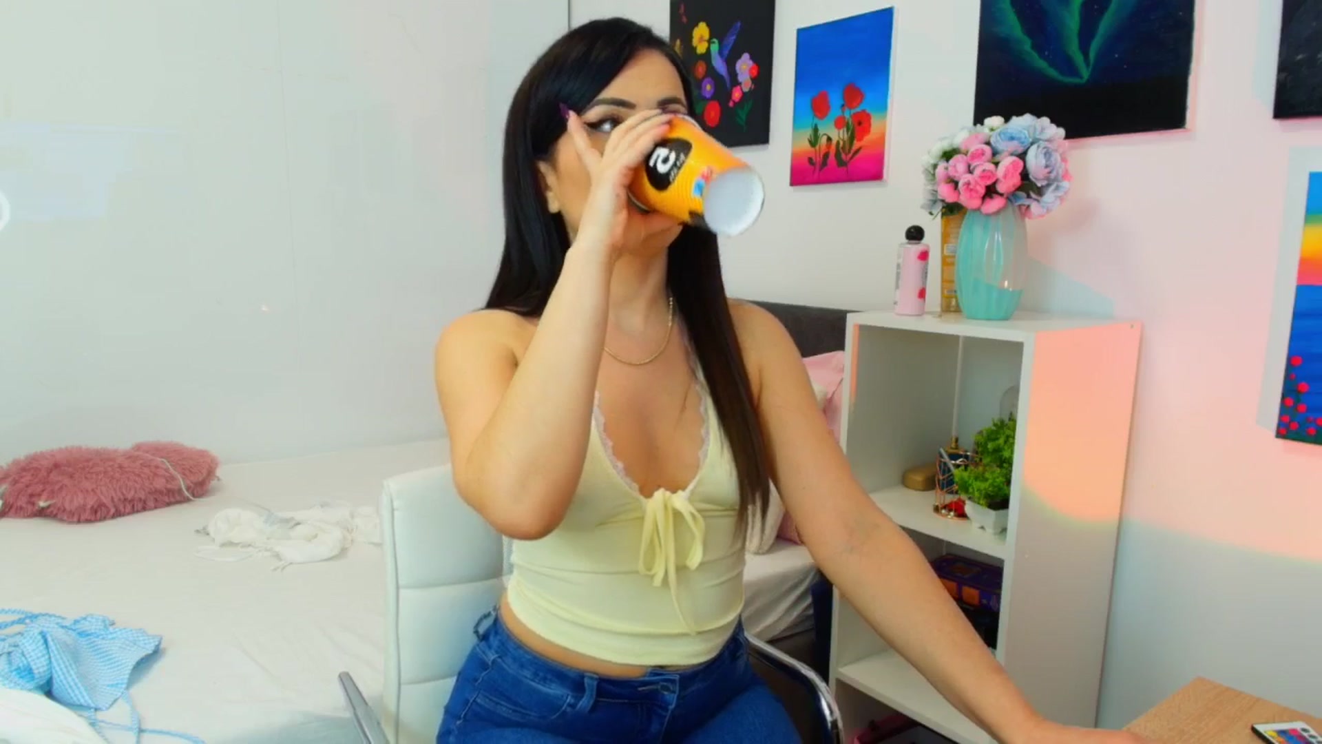 Gallery image thumbnail from Mayaaa's myfreecams stream on, 03/12/2026, 18:26 image 4 of 20