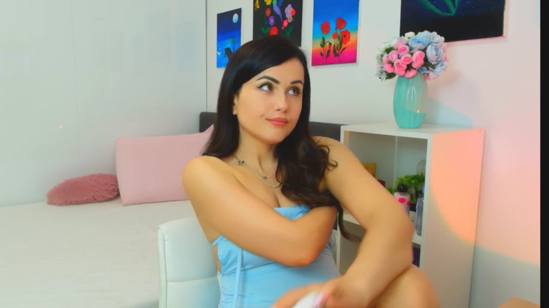 Gallery image thumbnail from Mayaaa's myfreecams stream on, 04/05/2026, 14:09 image 17 of 20