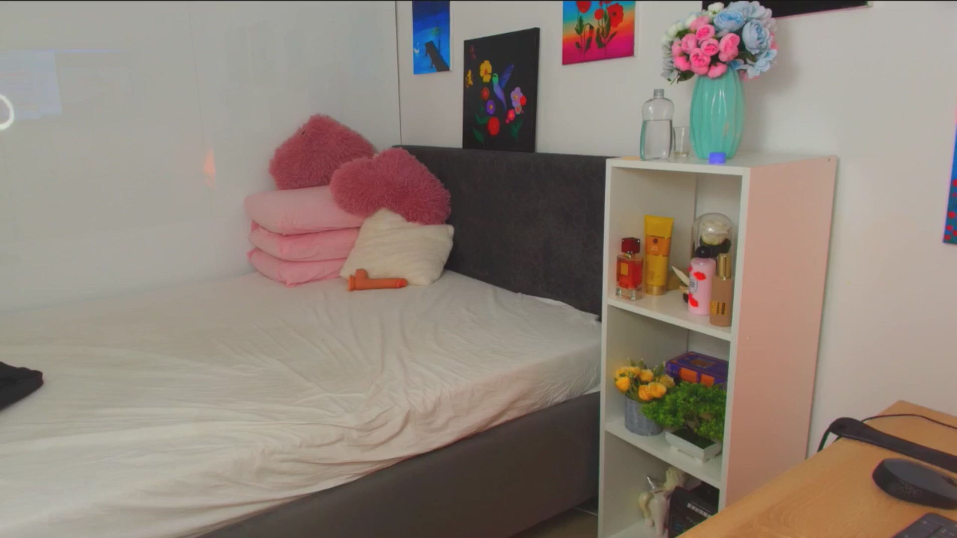 Gallery image thumbnail from Mayaaa's myfreecams stream on, 04/11/2026, 11:35 image 14 of 20