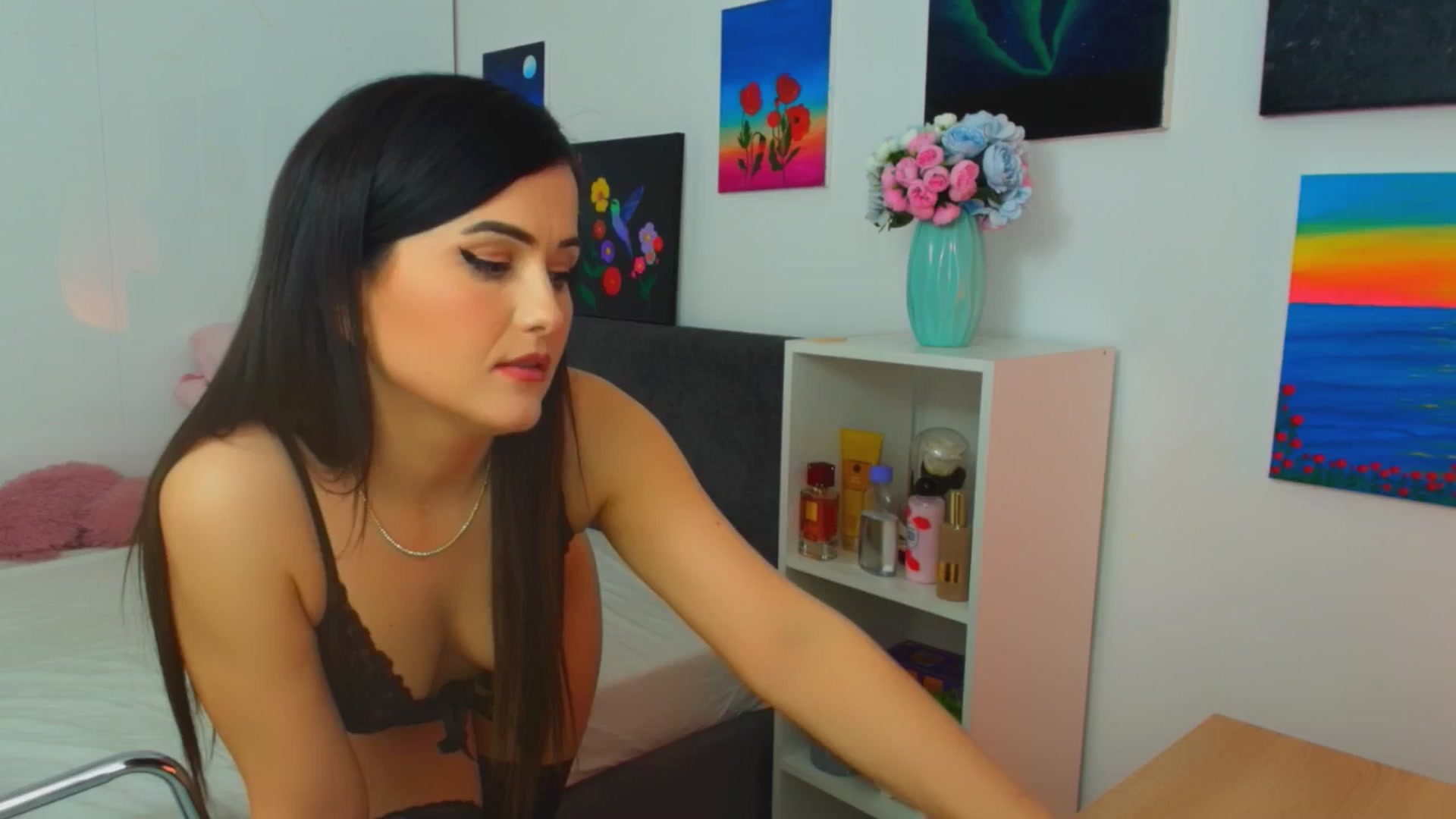 Gallery image thumbnail from Mayaaa's myfreecams stream on, 04/15/2026, 16:03 image 15 of 20
