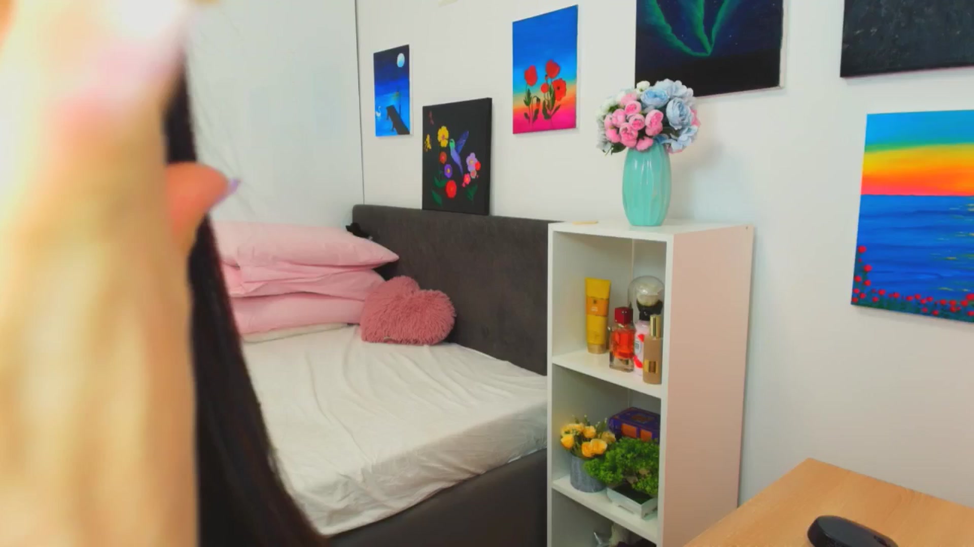 Gallery image thumbnail from Mayaaa's myfreecams stream on, 04/17/2026, 15:41 image 19 of 20