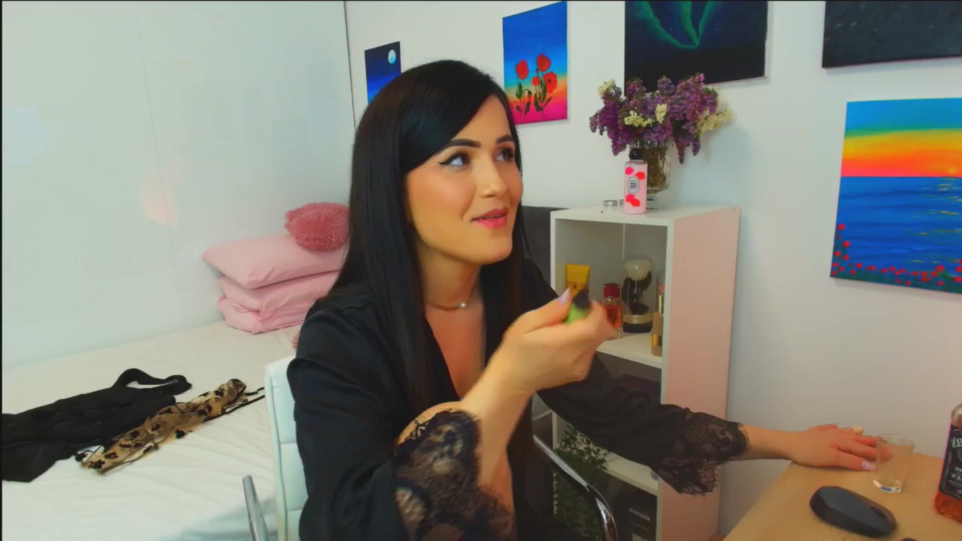 Gallery image thumbnail from Mayaaa's myfreecams stream on, 04/25/2026, 16:57 image 16 of 20